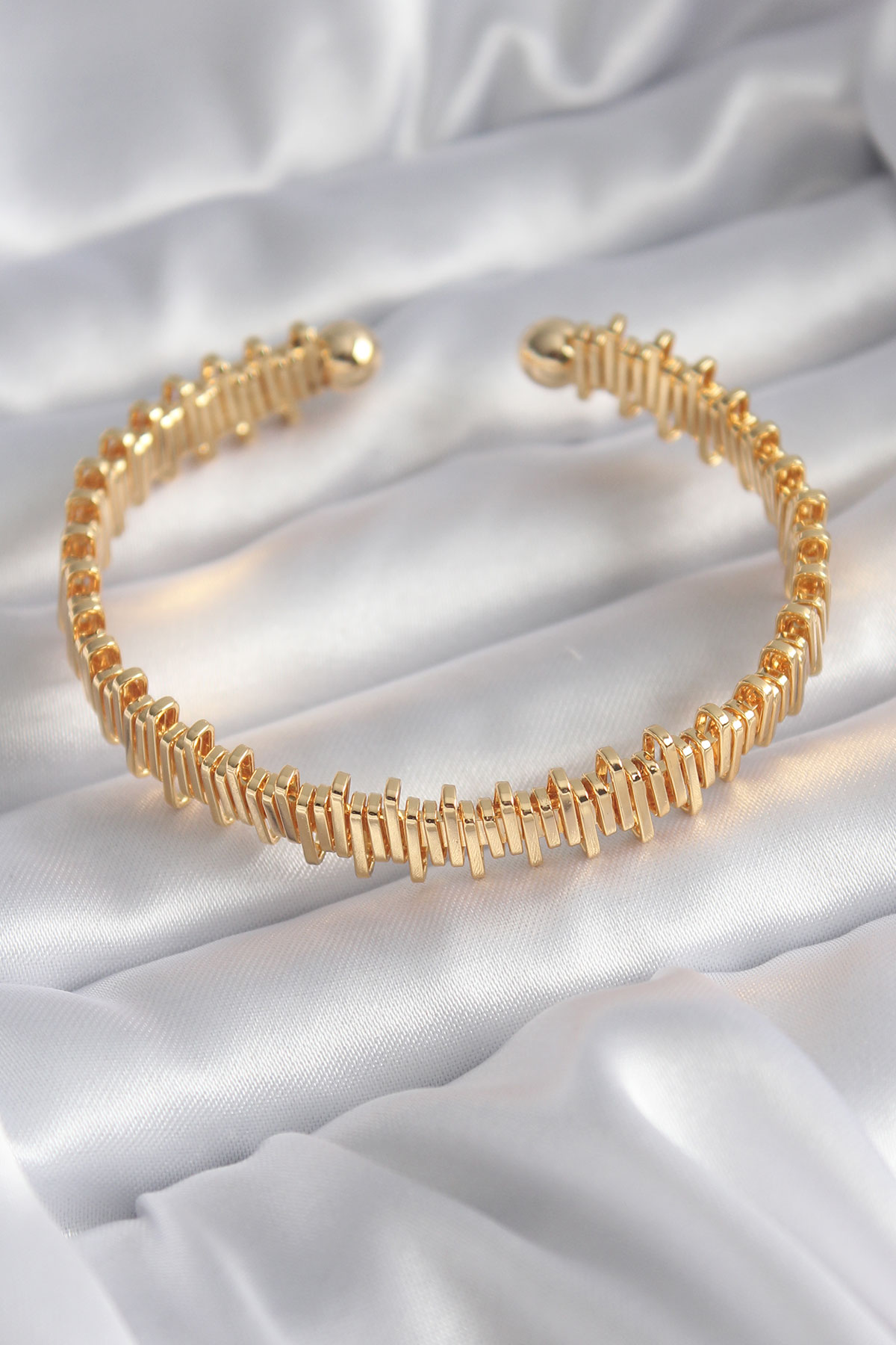 316L Çelik Gold Renk Dorika Model Kadın Bileklik - Lisinya