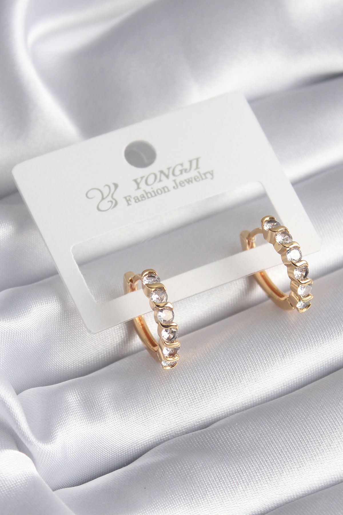 Pirinç Gold Renk Zirkon Taşlı Halka Model Kadın Küpe - Lisinya Pirinç Gold Renk Zirkon Taşlı Halka Model Kadın Küpe - Lisinya