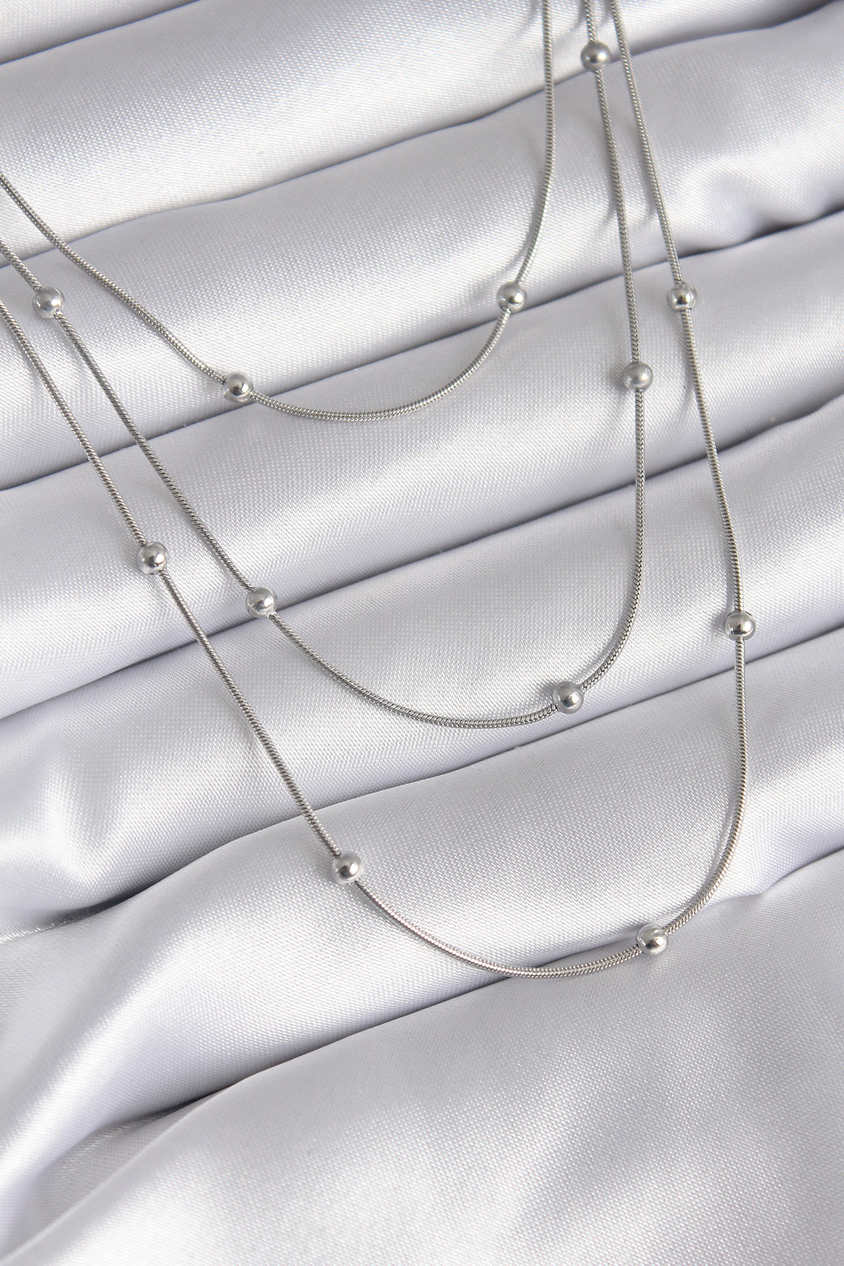 316L Çelik Gümüş Renk 3'lü Topçuk Detay Kadın Kolye - Lisinya 316L Çelik Gümüş Renk 3'lü Topçuk Detay Kadın Kolye - Lisinya