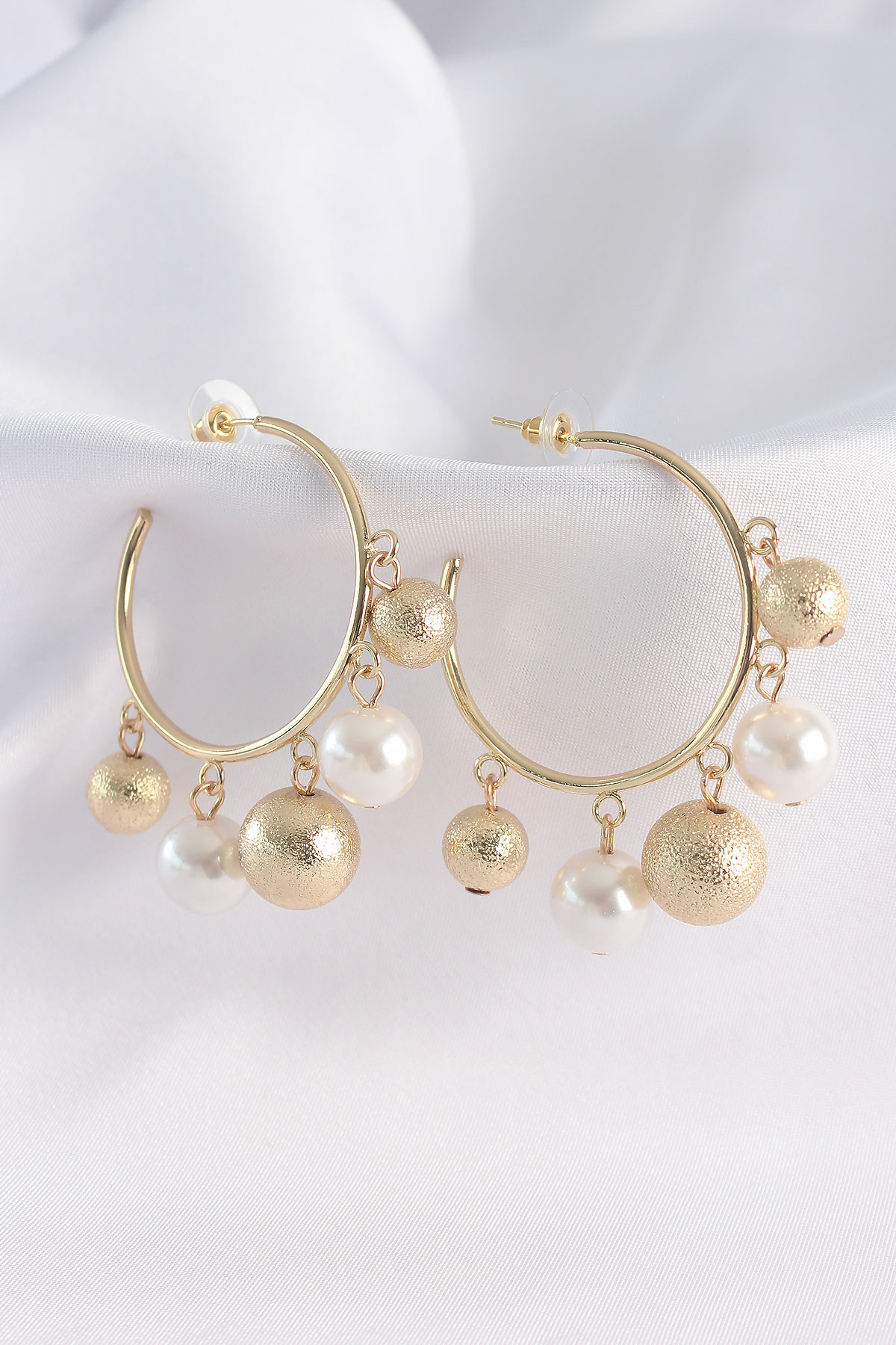 Pirinç Gold Renk Topçuk Model Halka Küpe - Lisinya Pirinç Gold Renk Topçuk Model Halka Küpe - Lisinya