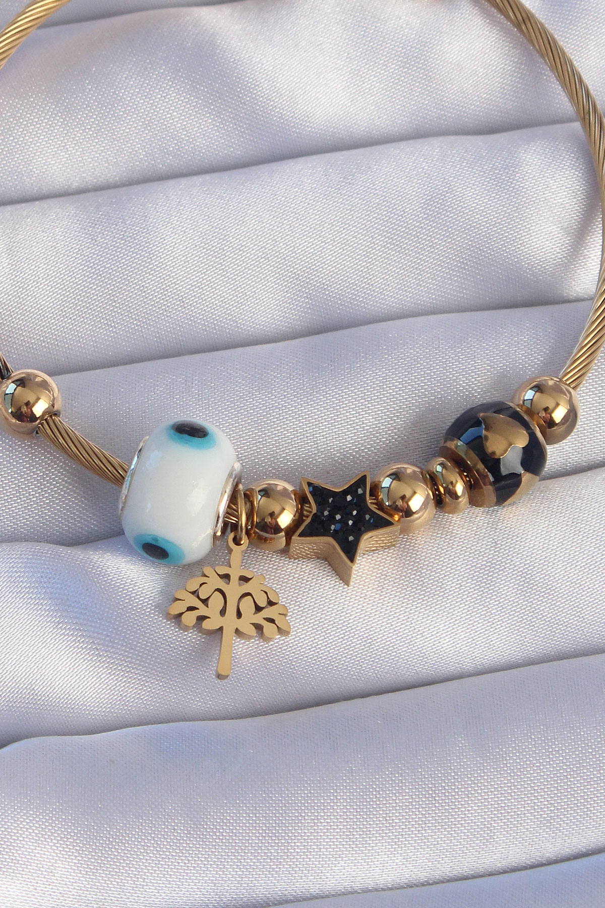 316L Çelik Gold Renk Siyah Zirkon Taşlı Yıldız Tasarımlı Ağaç Detay Nazarlı Charm Bileklik - Lisinya