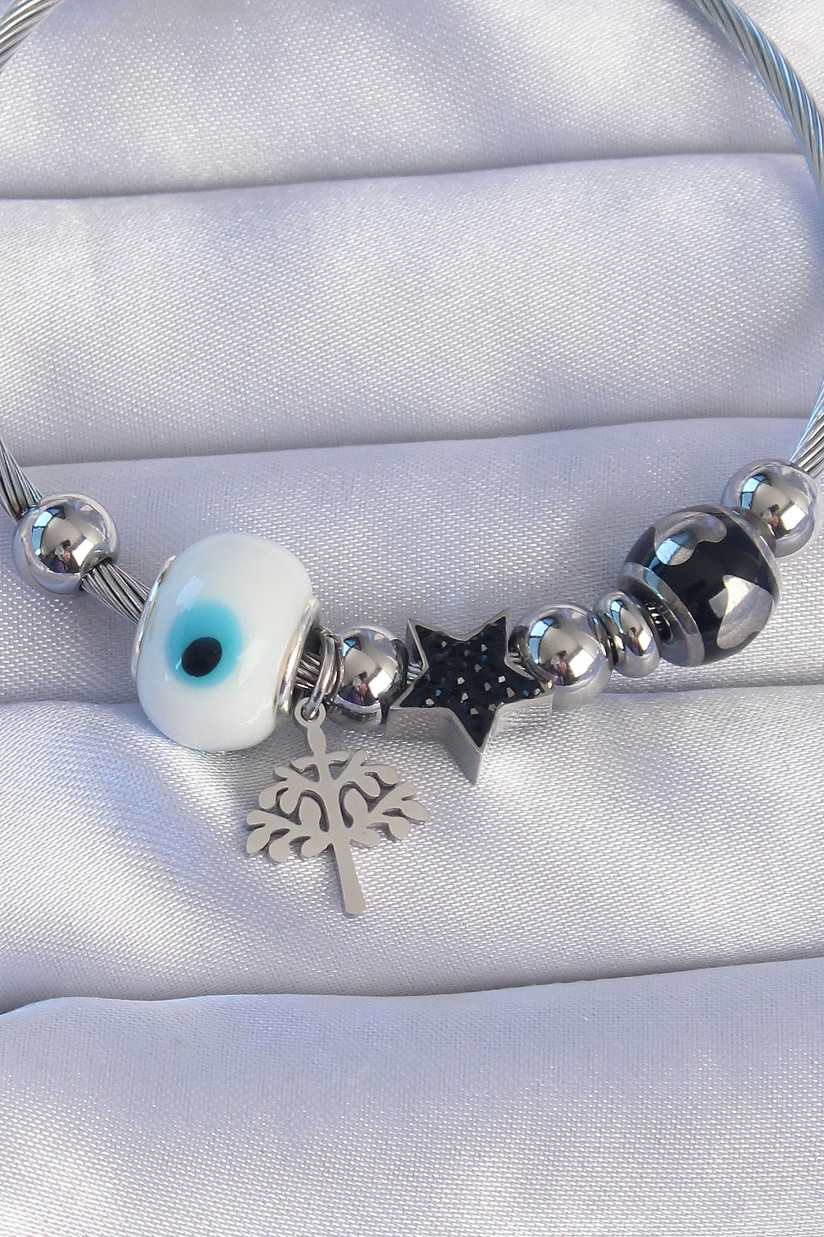 316L Çelik Gümüş Renk Siyah Zirkon Taşlı Yıldız Tasarımlı Ağaç Detay Nazarlı Charm Bileklik - Lisinya