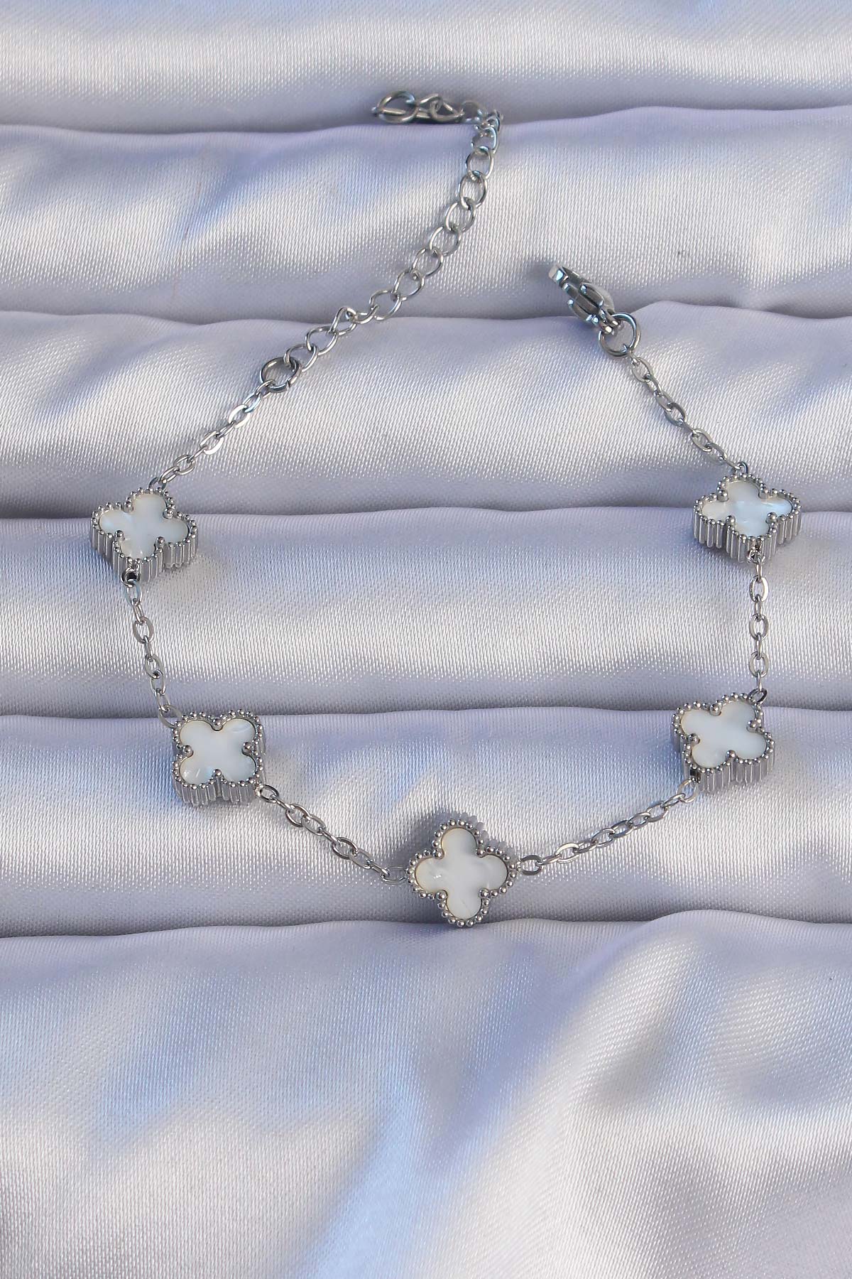 316L Çelik Gümüş Renk Sedefli Baby Boy Yonca Model Bileklik - Lisinya