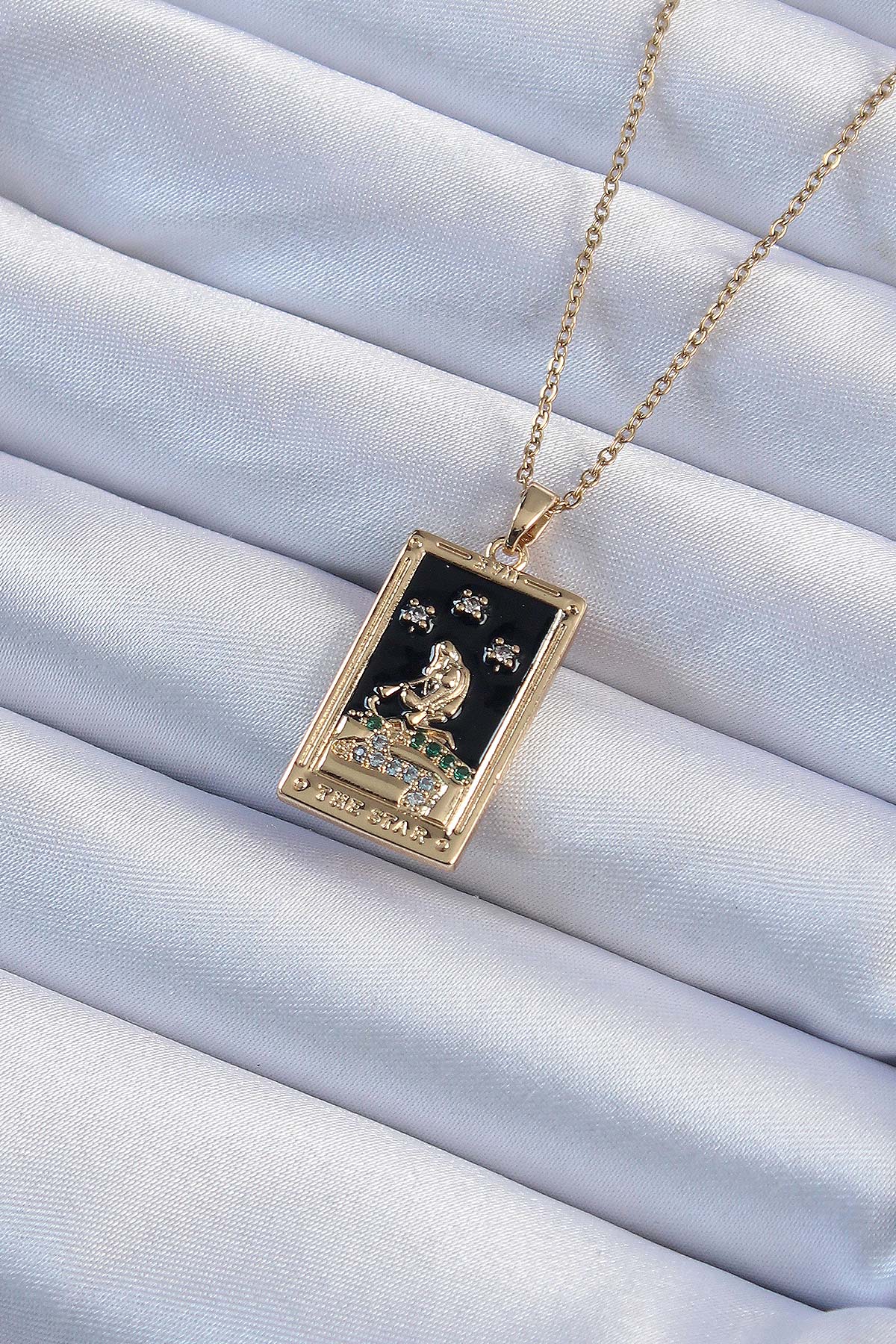 316L Çelik Zincir Altın Renk Zirkon Taşlı Siyah Mineli Kız Figürlü Tarot Kolye - Lisinya 316L Çelik Zincir Altın Renk Zirkon Taşlı Siyah Mineli Kız Figürlü Tarot Kolye - Lisinya