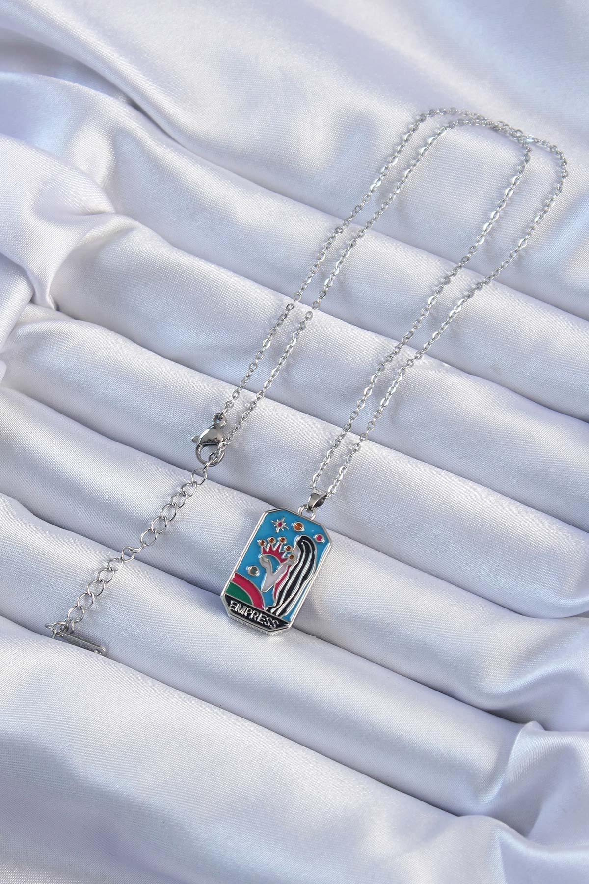 316L Çelik Zincir Gümüş Renk Taç ve Kız Figürlü Renkli Mineli Tarot Kolye - Lisinya