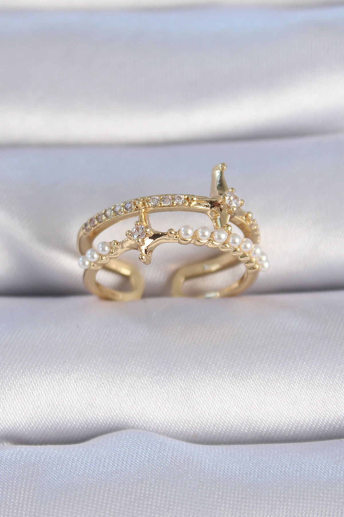 Pirinç Gold Renk Zirkon Taşlı İnci Detay Kutup Yıldızı Model Kadın Yüzük - Lisinya Pirinç Gold Renk Zirkon Taşlı İnci Detay Kutup Yıldızı Model Kadın Yüzük - Lisinya