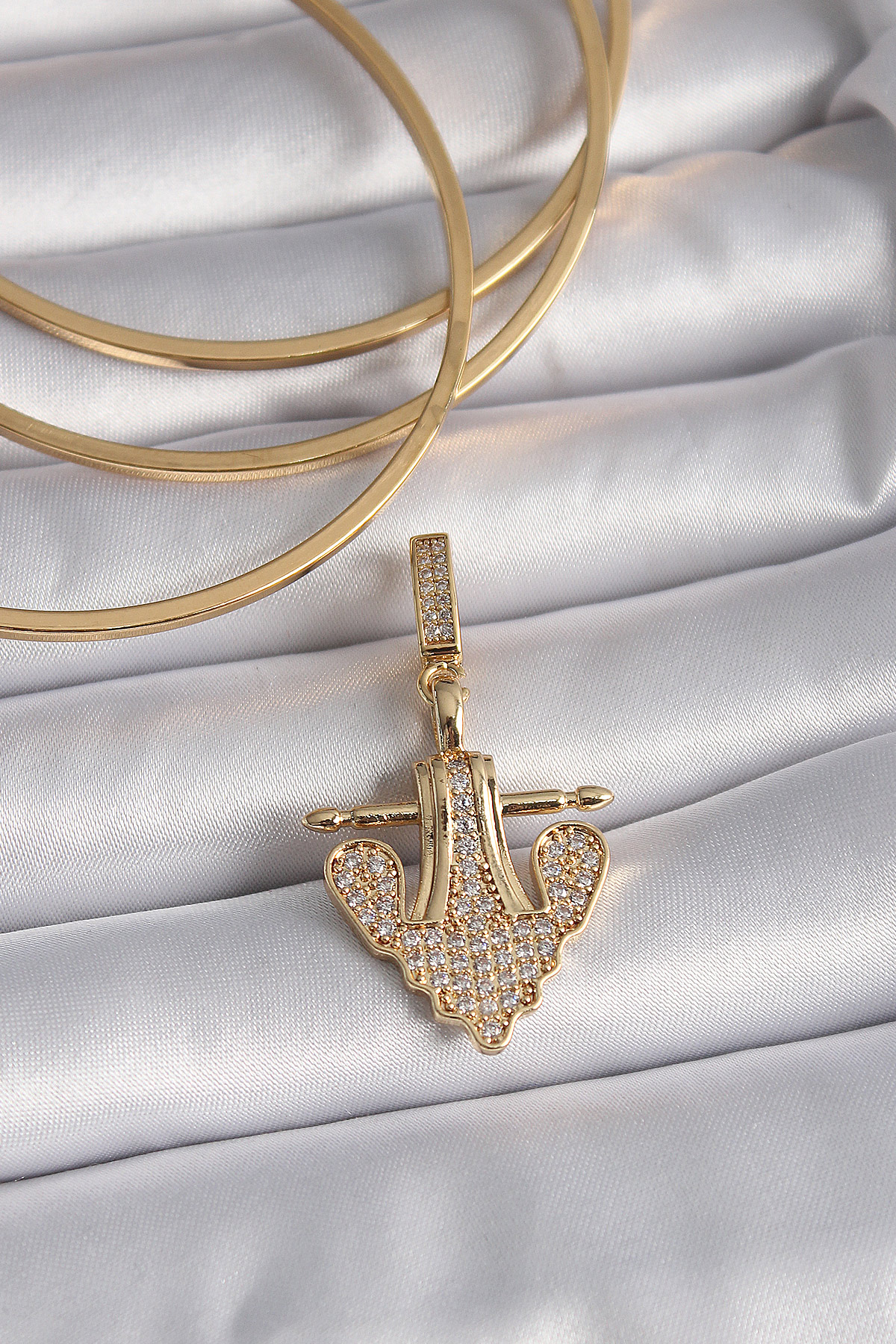 Pirinç Gold Renk Zirkon Taşlı Çapa Model Ajda Charm - Lisinya Pirinç Gold Renk Zirkon Taşlı Çapa Model Ajda Charm - Lisinya