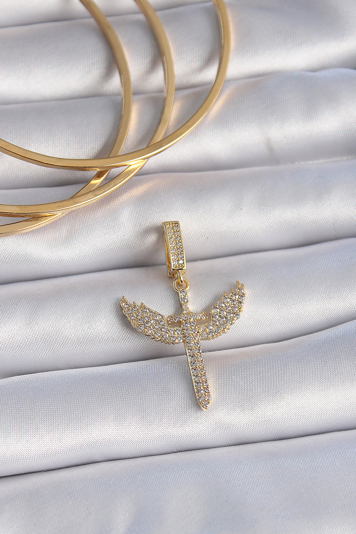 Pirinç Gold Renk Zirkon Taşlı Mikail Model Ajda Charm - Lisinya