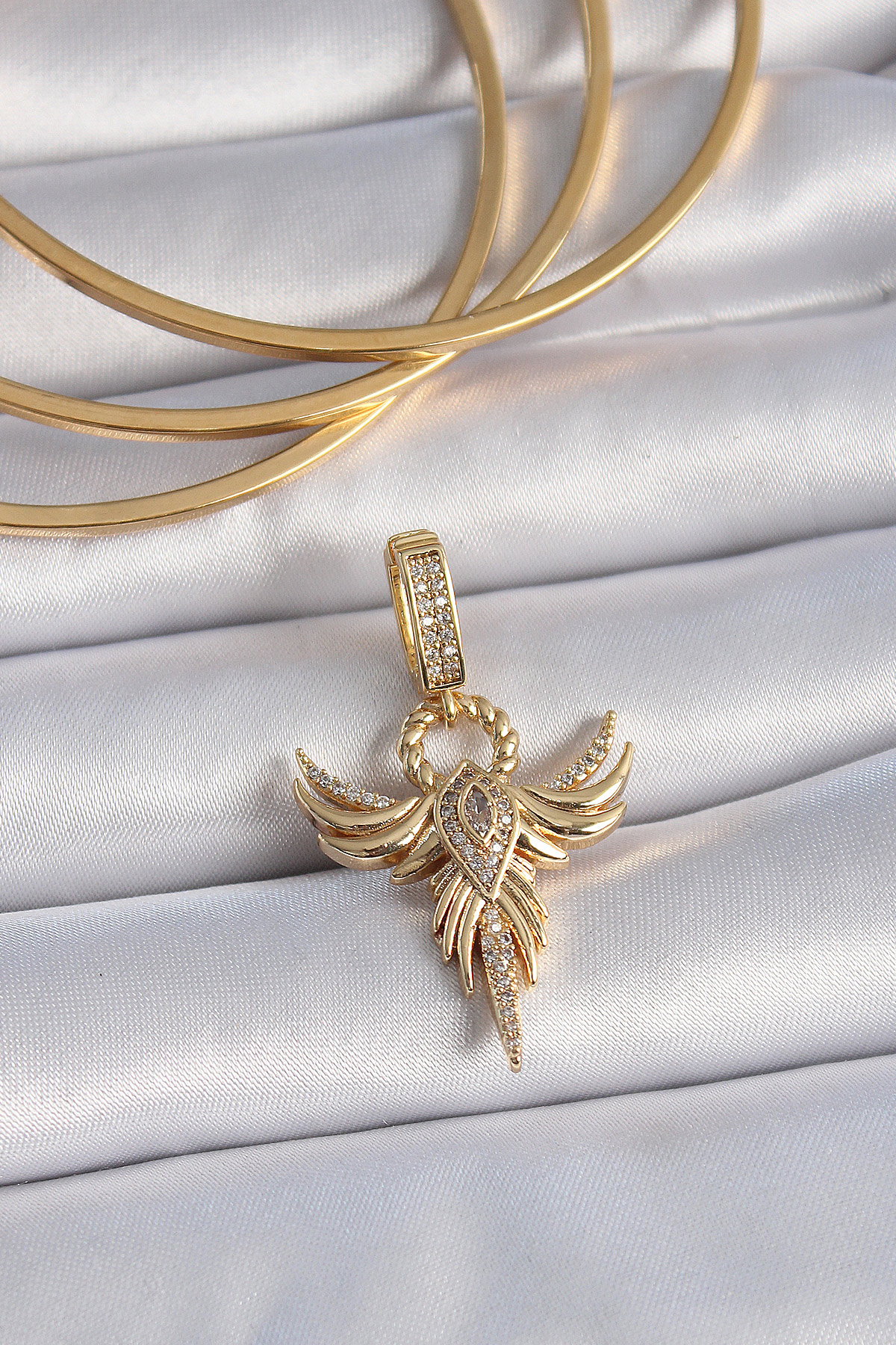 Pirinç Gold Renk Zirkon Taşlı Anka Kuşu Model Ajda Charm - Lisinya Pirinç Gold Renk Zirkon Taşlı Anka Kuşu Model Ajda Charm - Lisinya