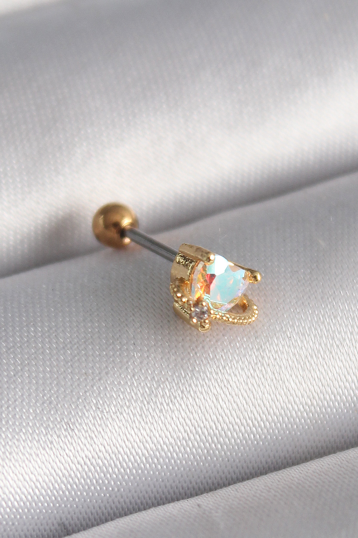 316L Çelik Gold Renk Zirkon Taşlı Kalp Tragus Piercing - Lisinya 316L Çelik Gold Renk Zirkon Taşlı Kalp Tragus Piercing - Lisinya