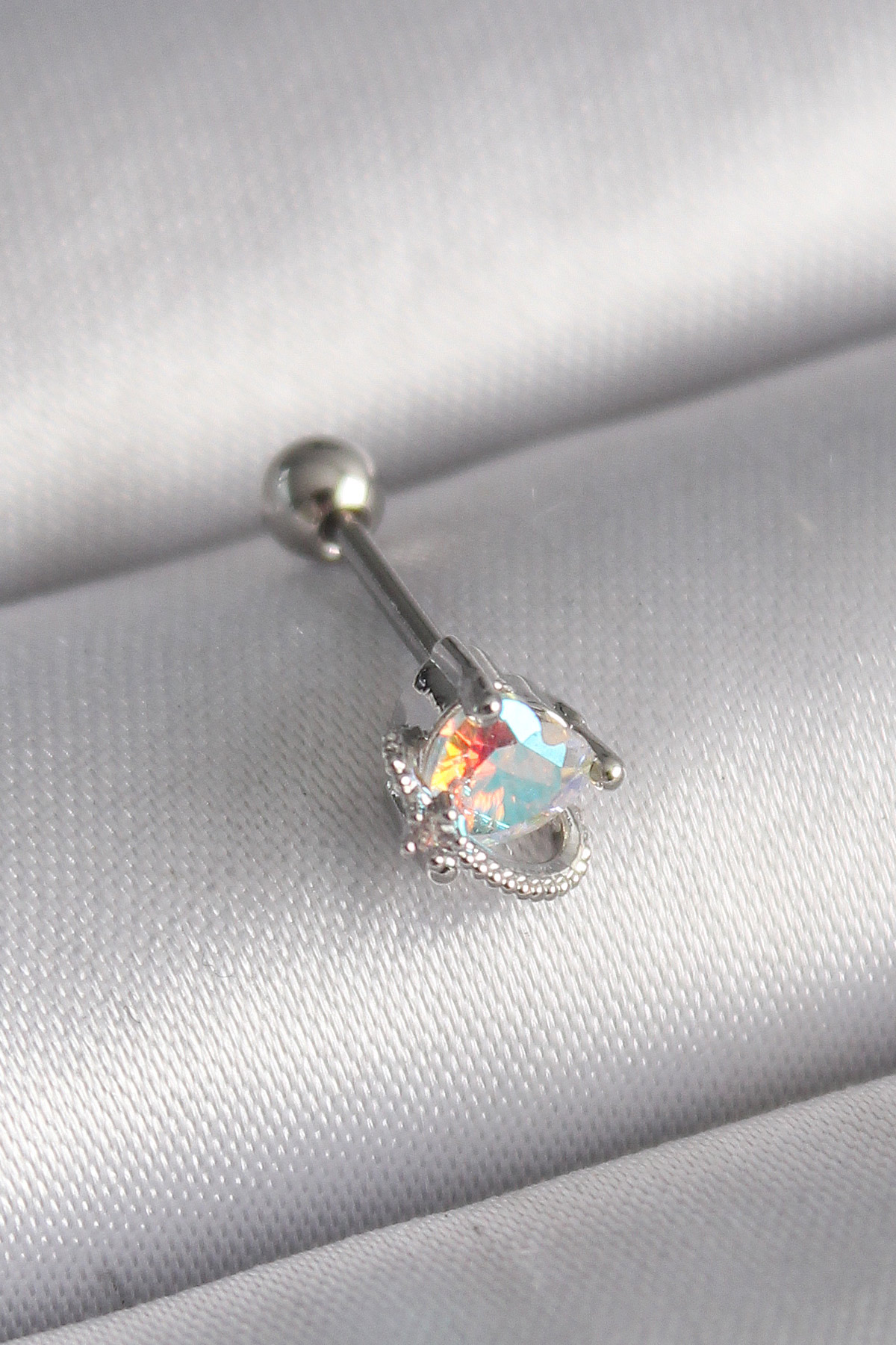 316L Çelik Gümüş Renk Zirkon Taşlı Kalp Tragus Piercing - Lisinya 316L Çelik Gümüş Renk Zirkon Taşlı Kalp Tragus Piercing - Lisinya