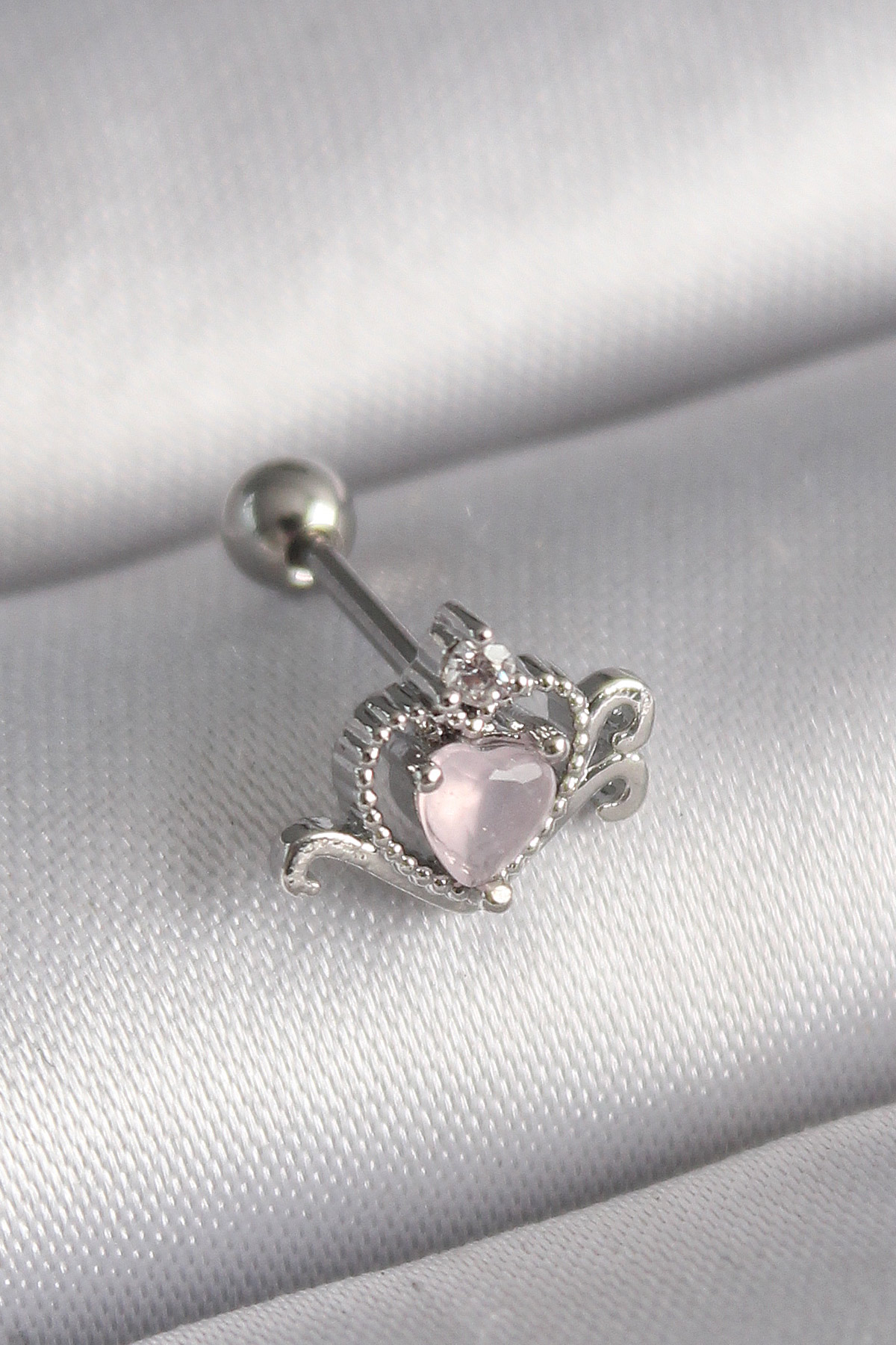 316L Çelik Gümüş Renk Pembe Mineli Kalp Zirkon Taş Detay Tragus Piercing - Lisinya 316L Çelik Gümüş Renk Pembe Mineli Kalp Zirkon Taş Detay Tragus Piercing - Lisinya