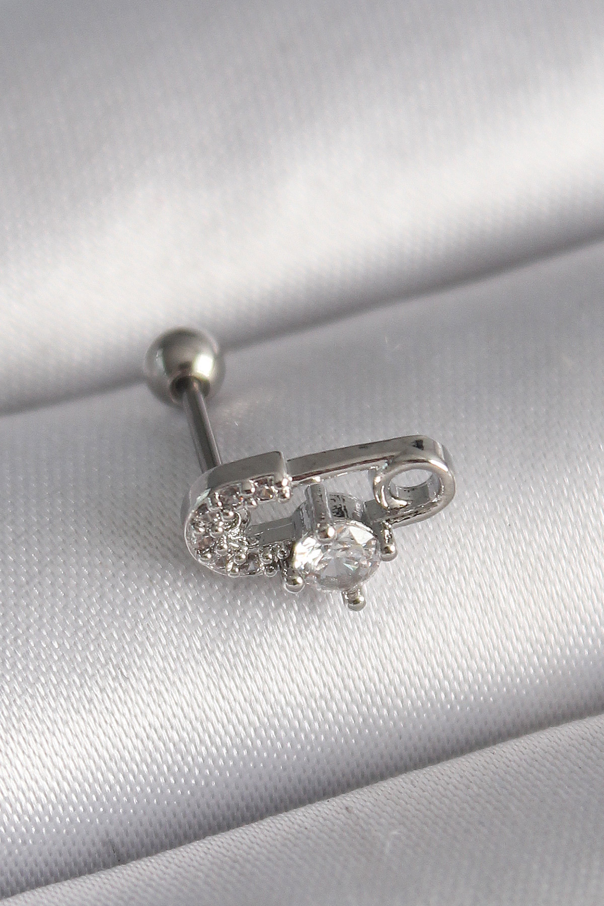 316L Çelik Gümüş Renk Zirkon Taşlı Toplu İğne Tragus Piercing - Lisinya 316L Çelik Gümüş Renk Zirkon Taşlı Toplu İğne Tragus Piercing - Lisinya