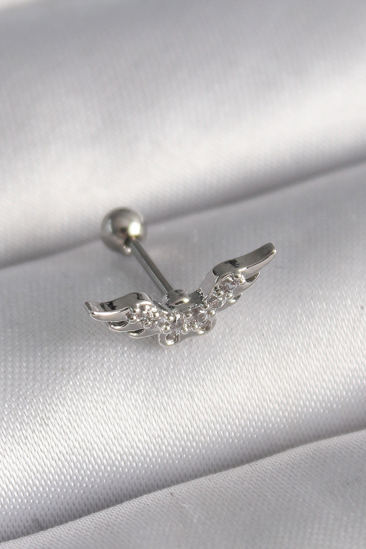 316L Çelik Gümüş Renk Zirkon Taş Detay Kanat Model Tragus Piercing - Lisinya 316L Çelik Gümüş Renk Zirkon Taş Detay Kanat Model Tragus Piercing - Lisinya