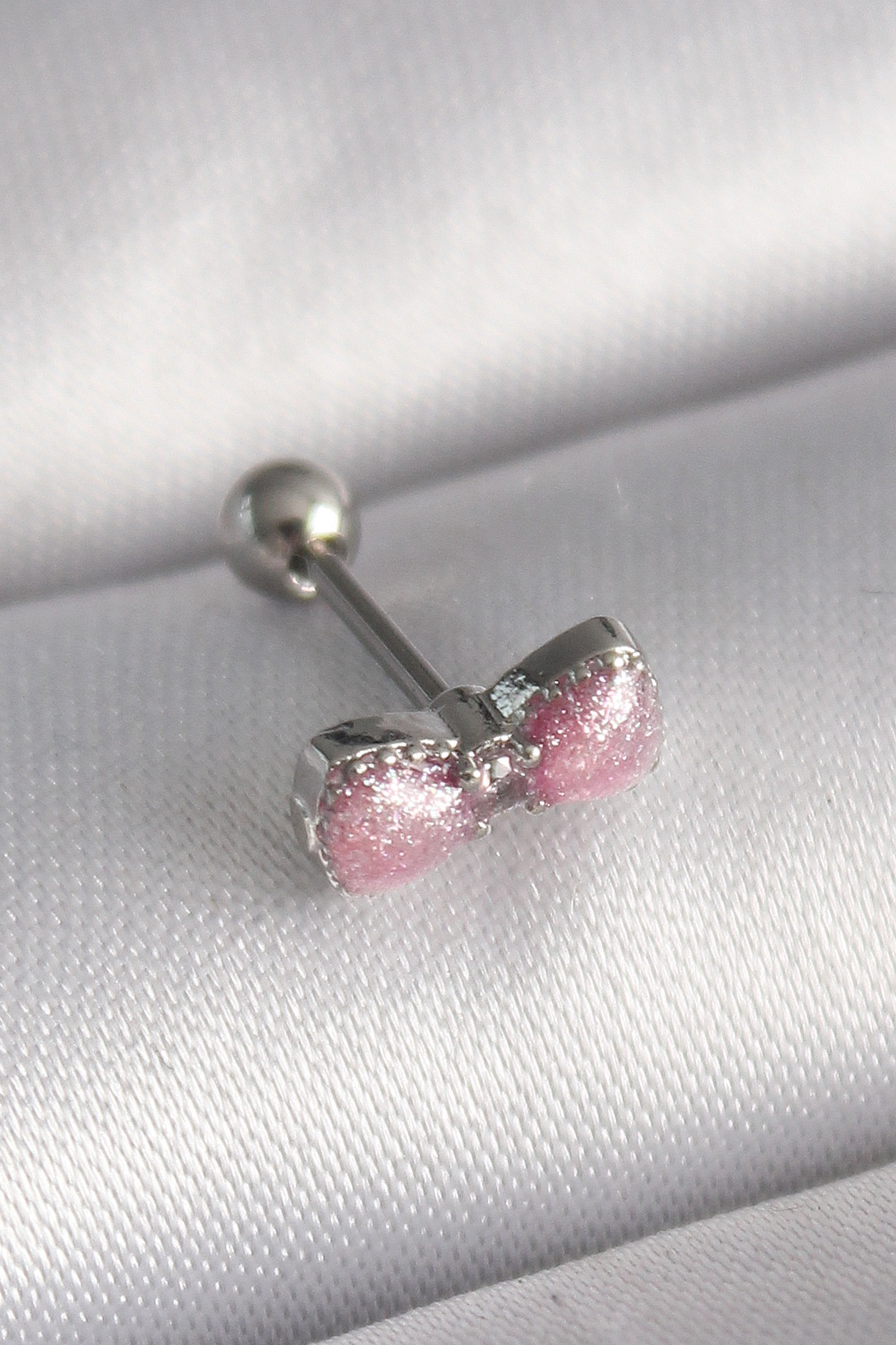316L Çelik Gümüş Renk Pembe Kurdele Zirkon Taş Detay Tragus Piercing - Lisinya 316L Çelik Gümüş Renk Pembe Kurdele Zirkon Taş Detay Tragus Piercing - Lisinya