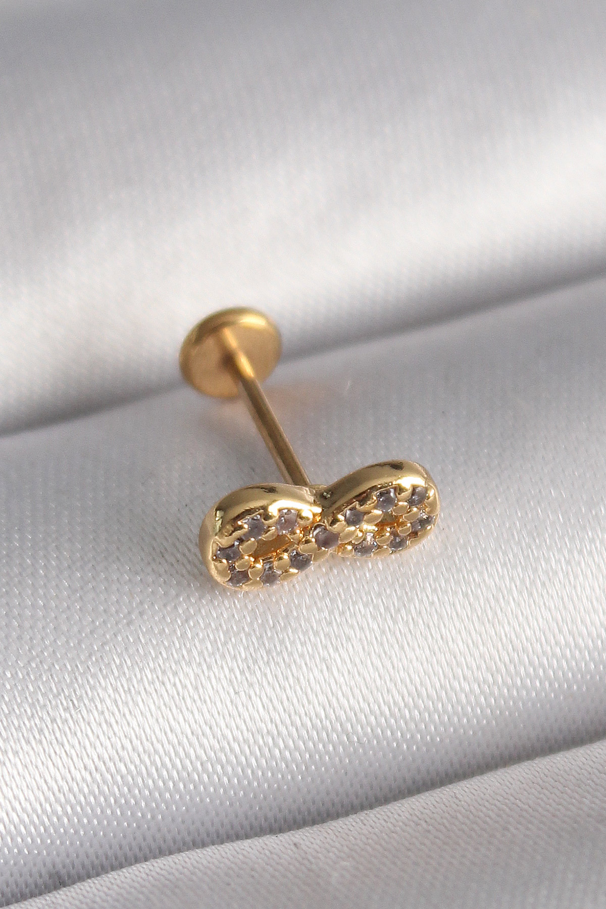 316L Çelik Gold Renk Zirkon Taşlı Sonsuzluk Model Tragus Piercing - Lisinya 316L Çelik Gold Renk Zirkon Taşlı Sonsuzluk Model Tragus Piercing - Lisinya