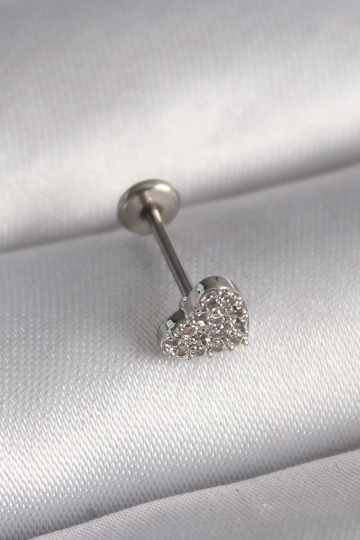 316L Çelik Gümüş Renk Zirkon Taşlı Kalp Model Tragus Piercing - Lisinya 316L Çelik Gümüş Renk Zirkon Taşlı Kalp Model Tragus Piercing - Lisinya