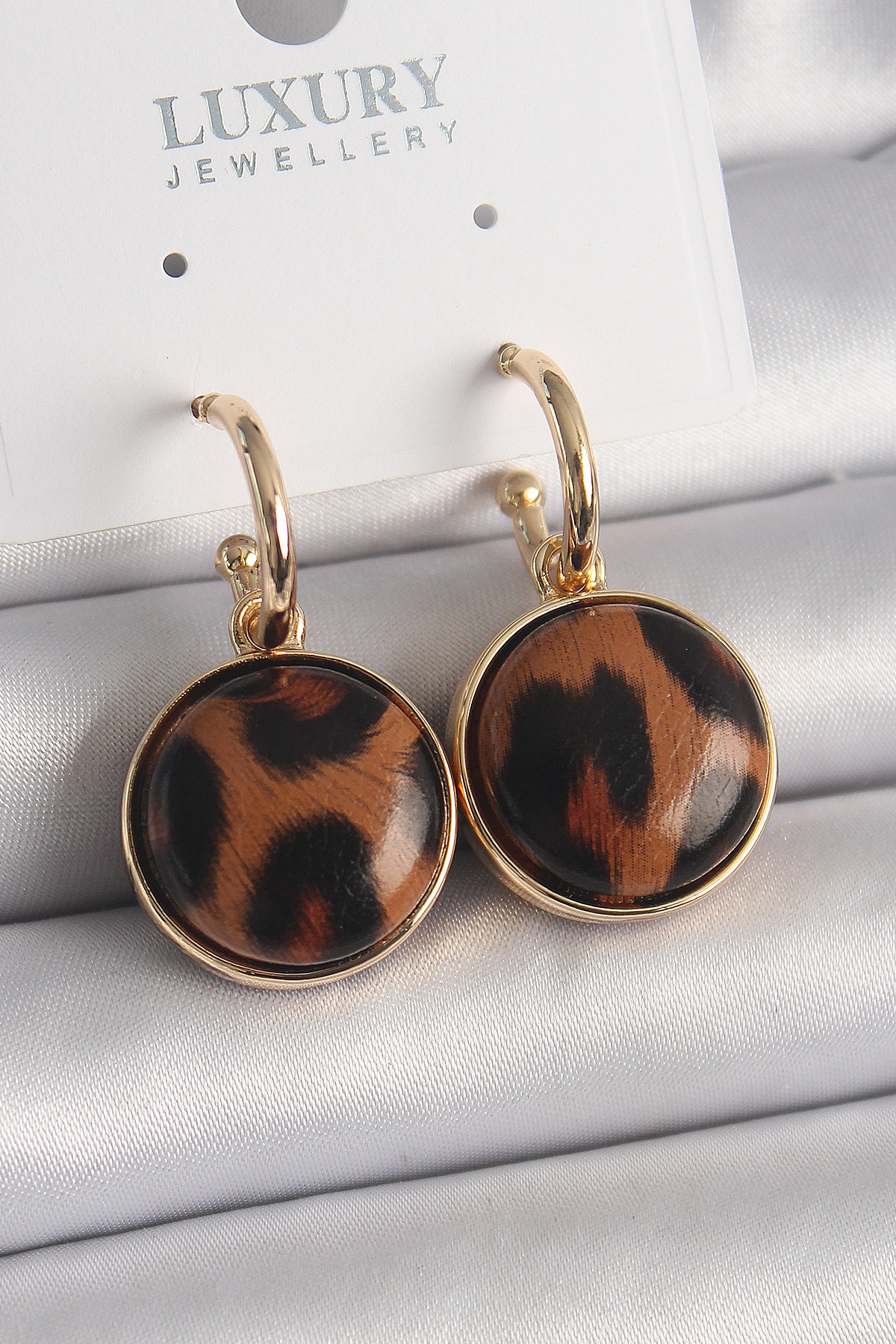 Pirinç Gold Renk Leopar Desenli Daire Model Kadın Küpe - Lisinya Pirinç Gold Renk Leopar Desenli Daire Model Kadın Küpe - Lisinya