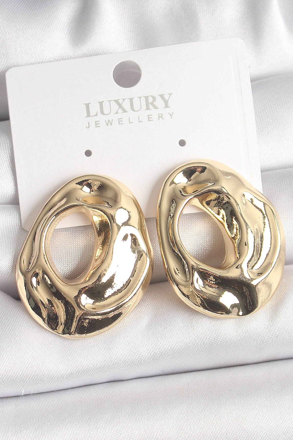 Pirinç Gold Renk Kemik Halka Model Kadın Küpe - Lisinya Pirinç Gold Renk Kemik Halka Model Kadın Küpe - Lisinya