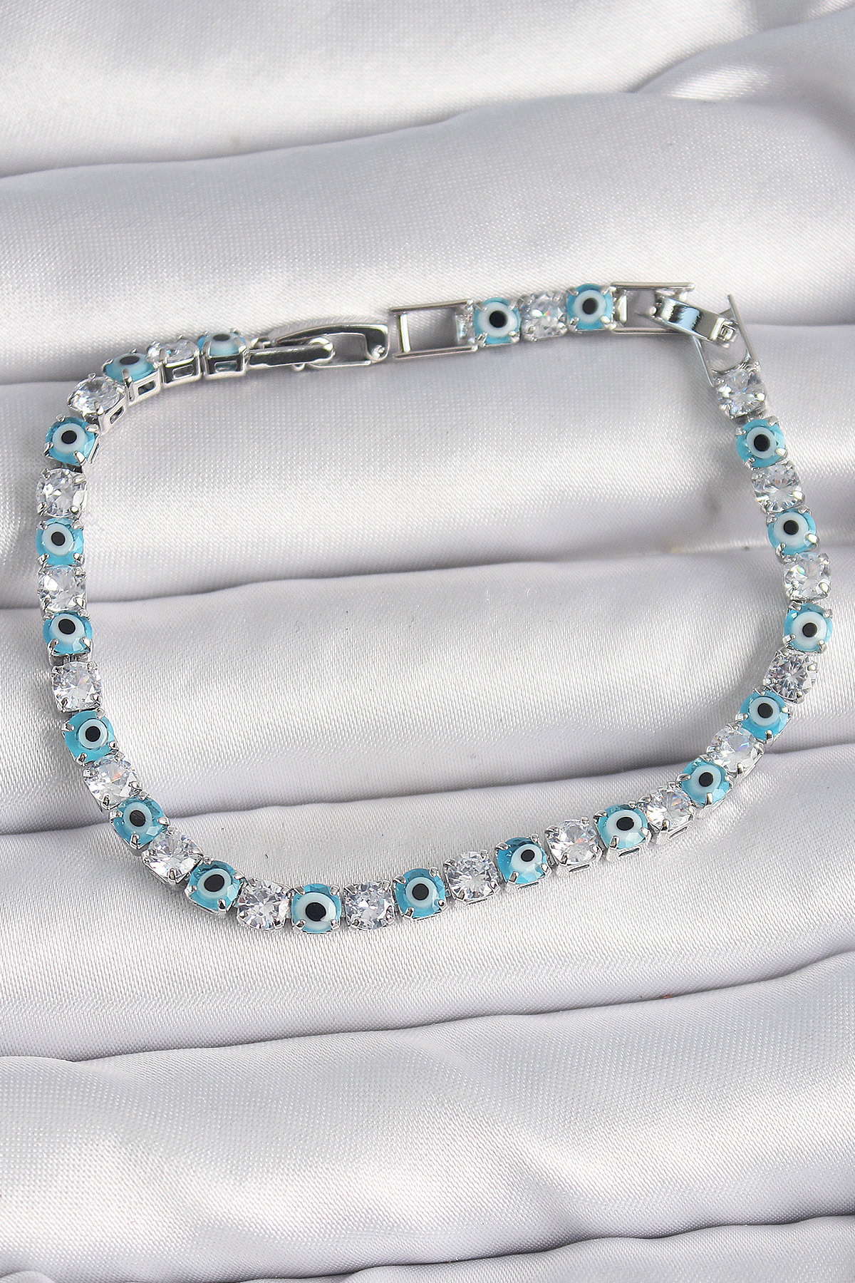 Pirinç Gümüş Renk Su Yolu Zirkon Taşlı Nazar Boncuklu Kadın Bileklik - Lisinya