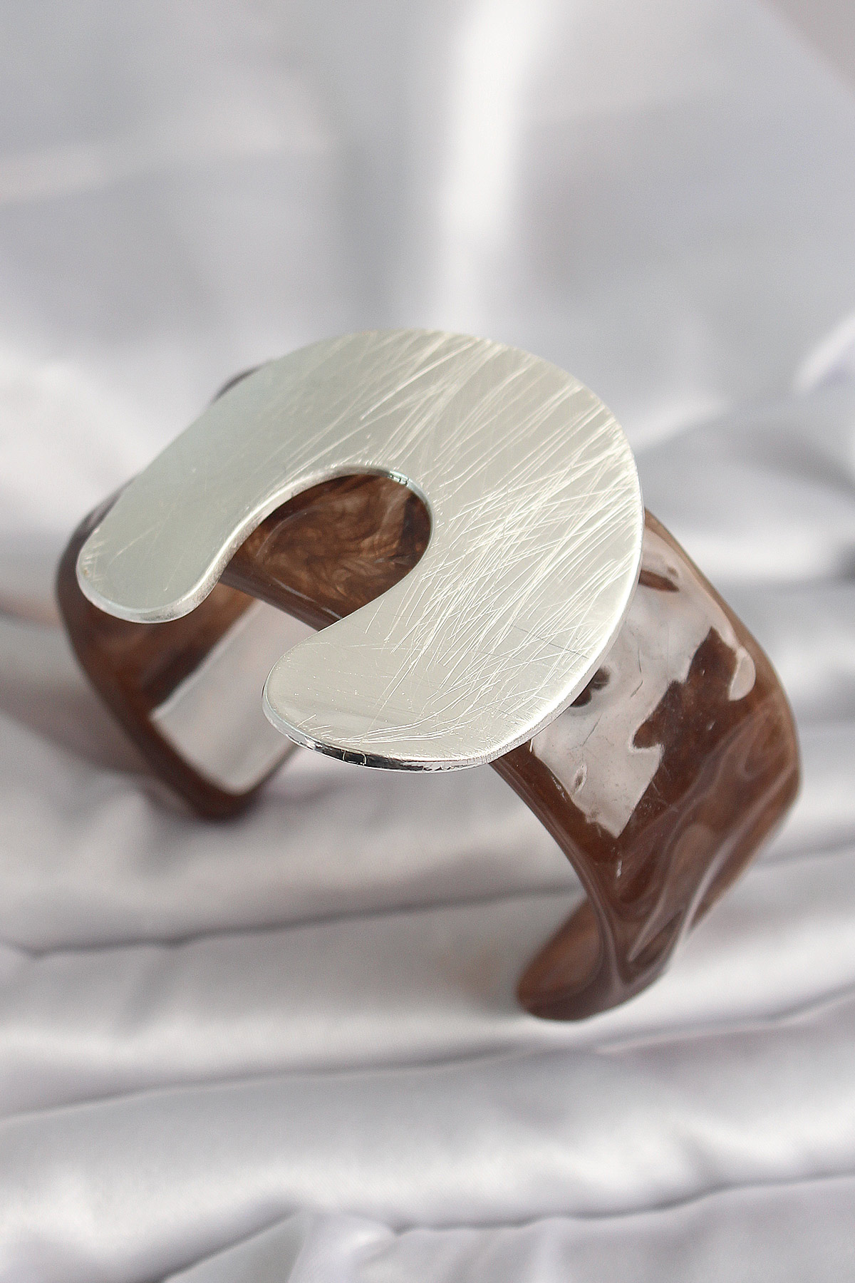 Kahverengi Mermer Desen Akrilik Plastik Gümüş Plaka Model Vintage Kadın Bilezik - Lisinya