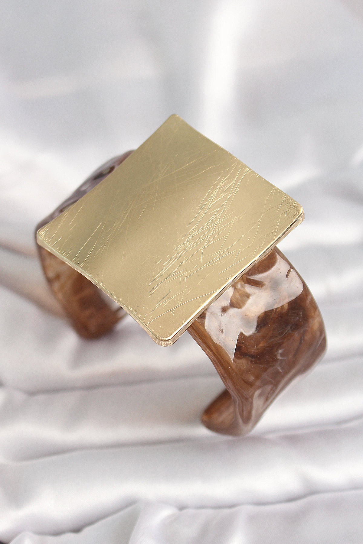 Kahverengi Mermer Desen Akrilik Plastik Gold Kare Plaka Model Vintage Kadın Bilezik - Lisinya