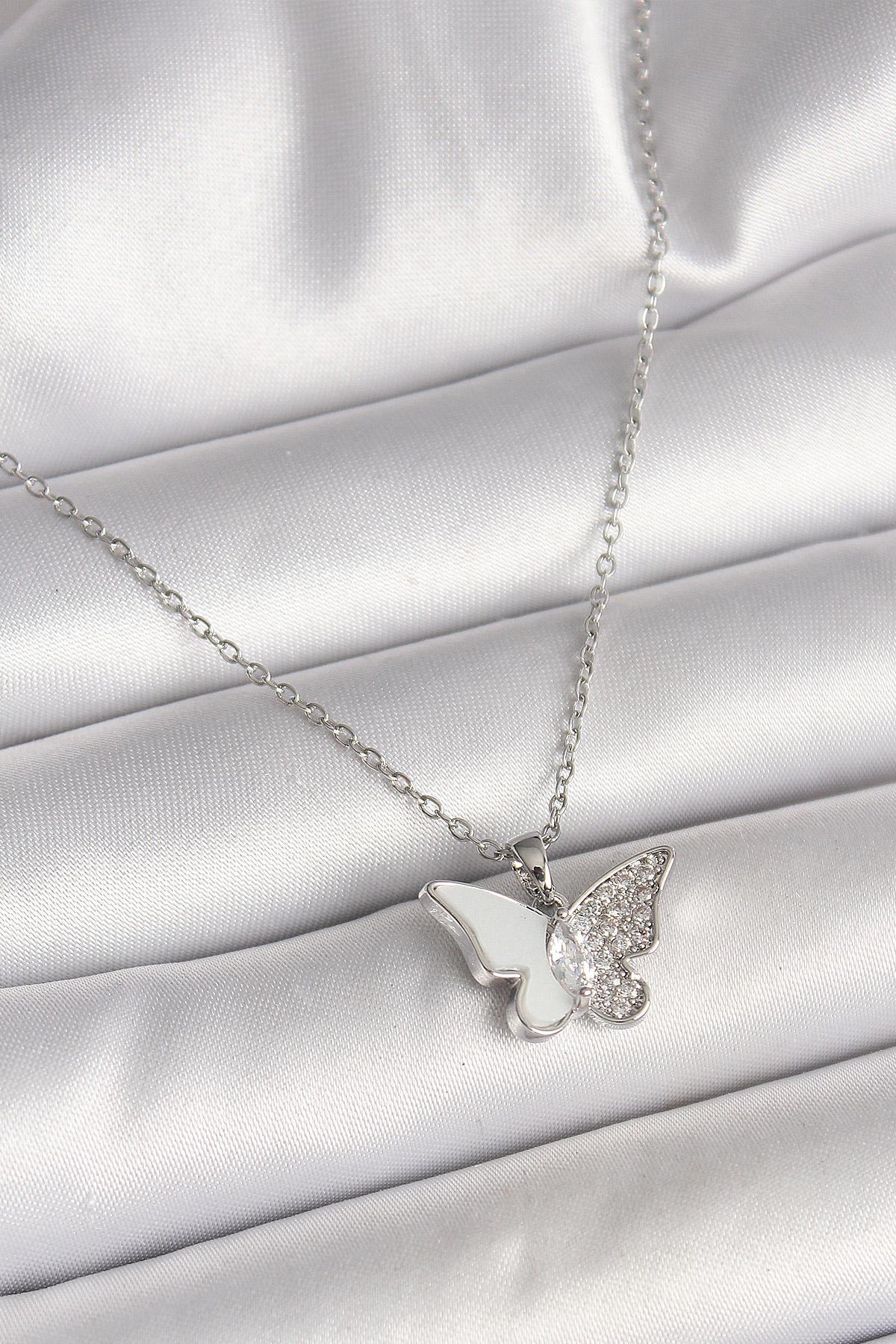 316L Çelik Gümüş Renk Zincir Zirkon Taşlı Beyaz Mineli Kelebek Model Kadın Kolye - Lisinya