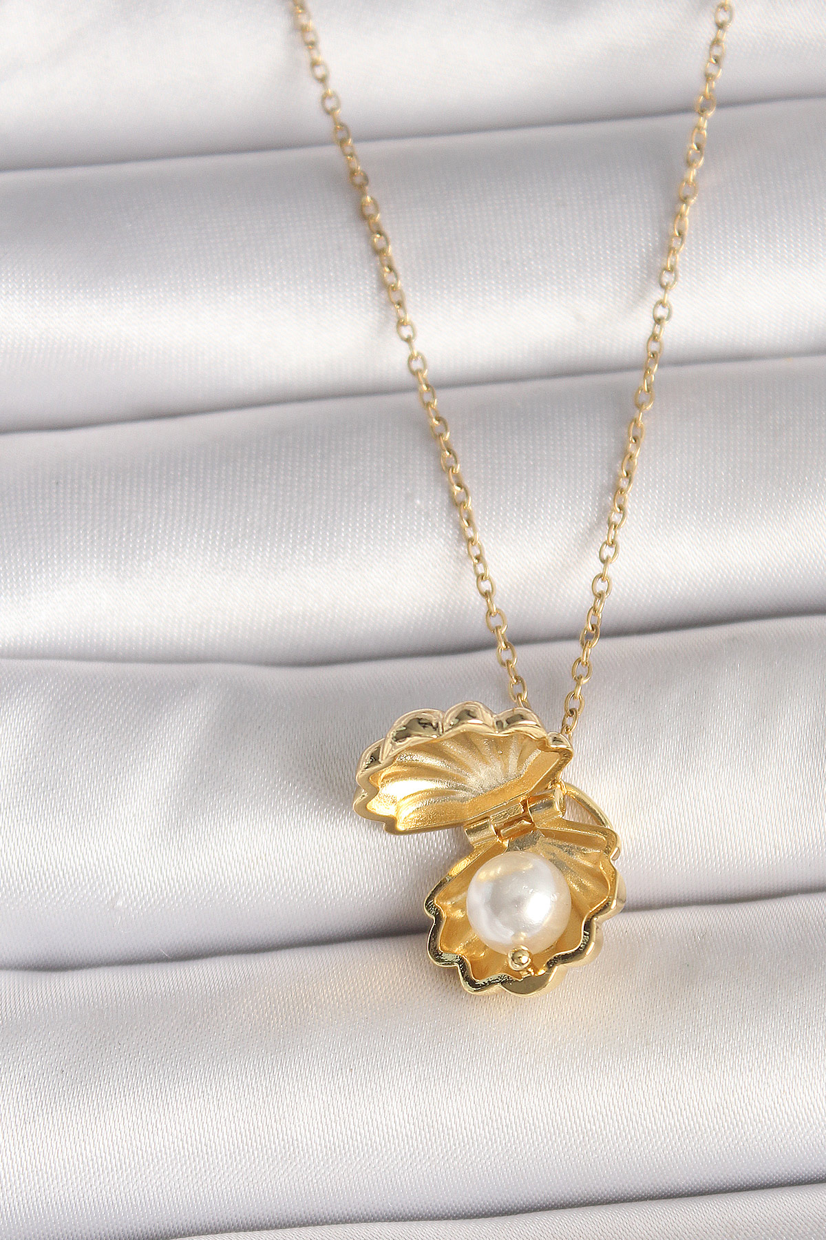 316L Çelik Gold Renk Zincir Açılır İncili Midye Model Kadın Kolye - Lisinya 316L Çelik Gold Renk Zincir Açılır İncili Midye Model Kadın Kolye - Lisinya