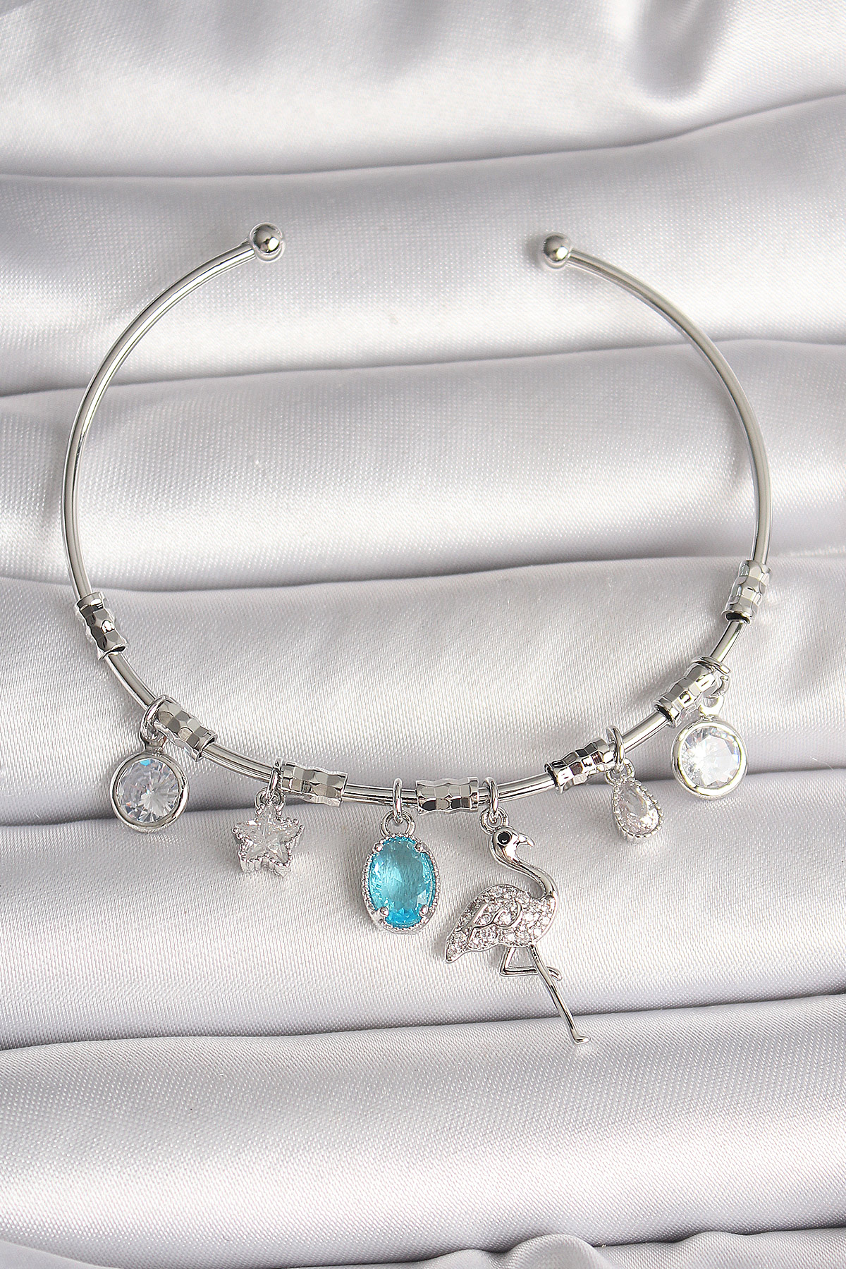 Pirinç Gümüş Renk Sallantı Zirkon Taşlı Filaminga Figür Charm Kadın Bileklik - Lisinya