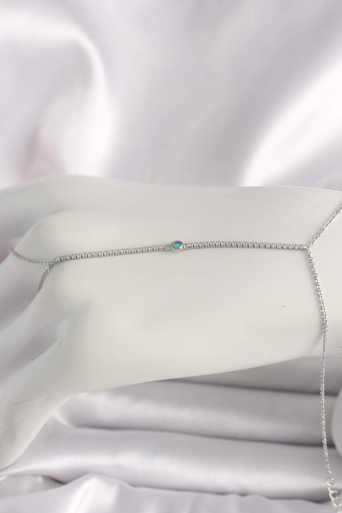 Pirinç Gümüş Renk Su Yolu Zirkon Taşlı Mavi Taş Detaylı Kadın Şahmeran - Lisinya