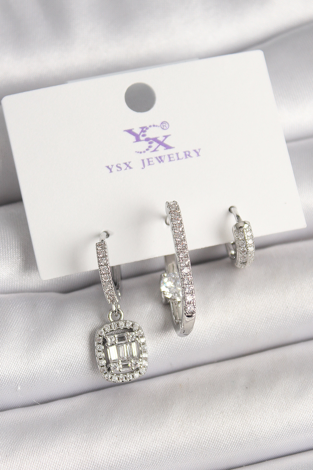 Pirinç Gümüş Renk Zirkon Taşlı Baget Halka Model 3'Lü Kadın Kombin Küpe - Lisinya Pirinç Gümüş Renk Zirkon Taşlı Baget Halka Model 3'Lü Kadın Kombin Küpe - Lisinya