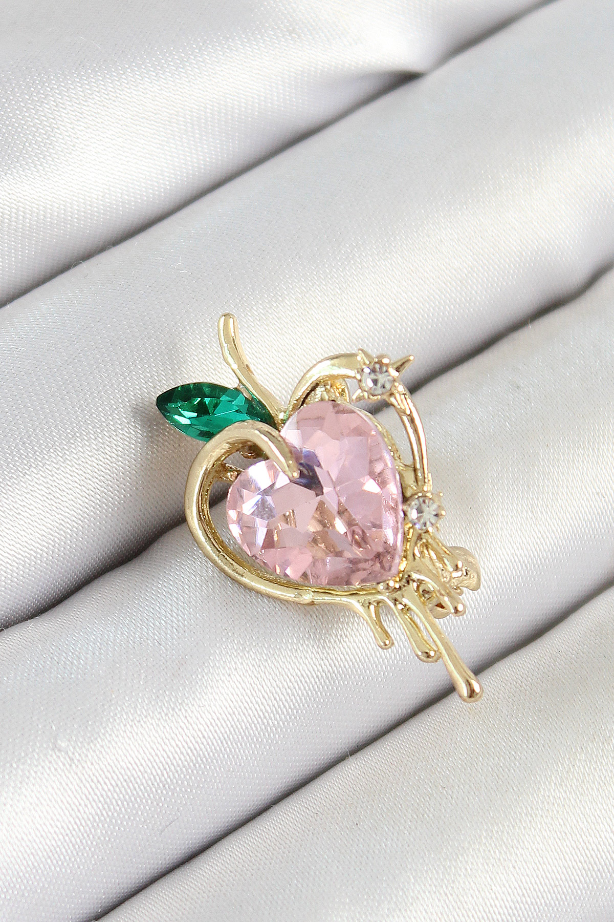 Pembe Ve Yeşil Zirkon Taşlı 3D Eriyen Kalp Figürlü Gold Renk Kadın Broş - Lisinya Pembe Ve Yeşil Zirkon Taşlı 3D Eriyen Kalp Figürlü Gold Renk Kadın Broş - Lisinya