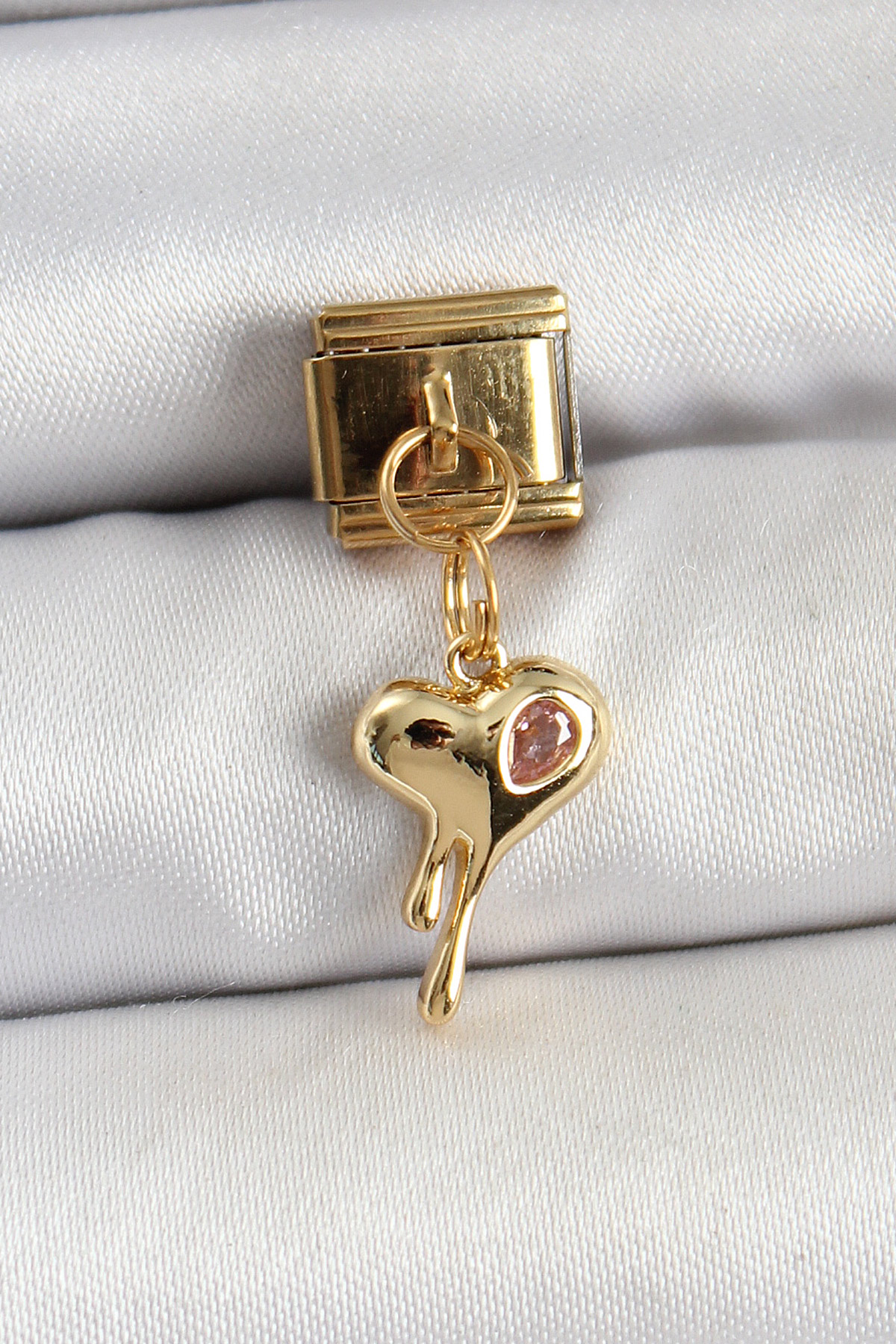 316L Çelik Sallantılı Zirkon Taşlı Eriyen Kalp Model Gold Renk Nomination Charm - Lisinya