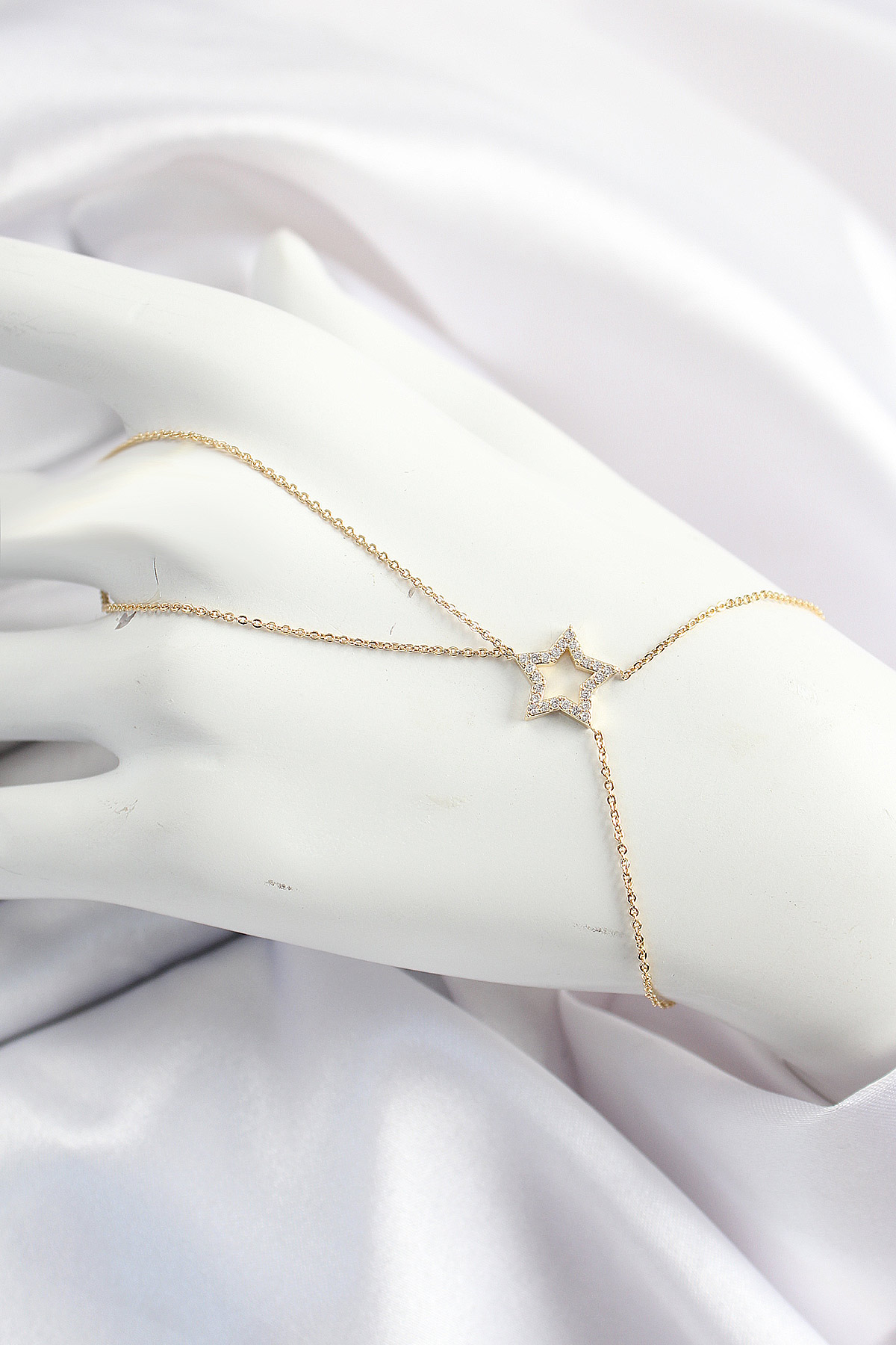 Pirinç Gold Renk Zirkon Taşlı Yıldız Model Şahmeran - Lisinya Pirinç Gold Renk Zirkon Taşlı Yıldız Model Şahmeran - Lisinya