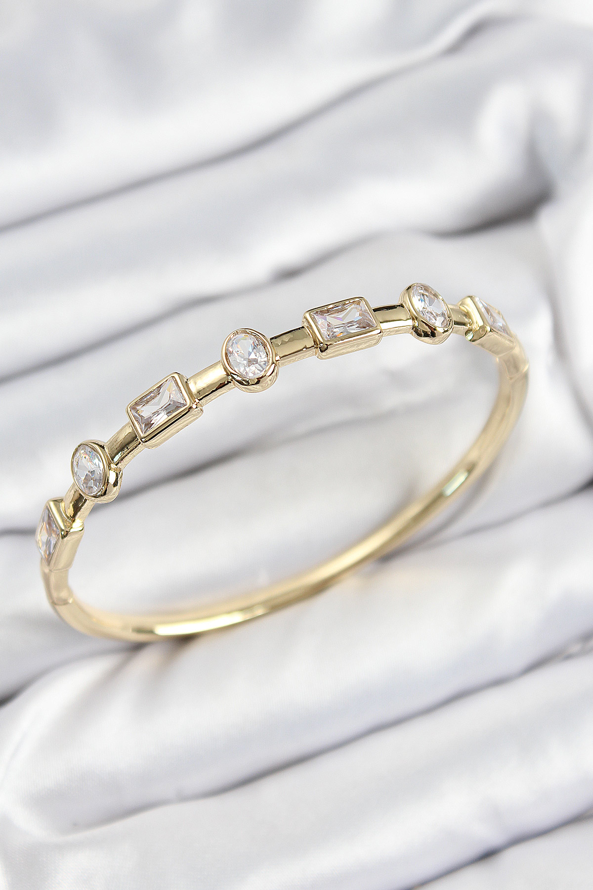 Pirinç Zirkon Taşlı Geometrik Model Model Gold Renk Kadın Kelepçe - Lisinya