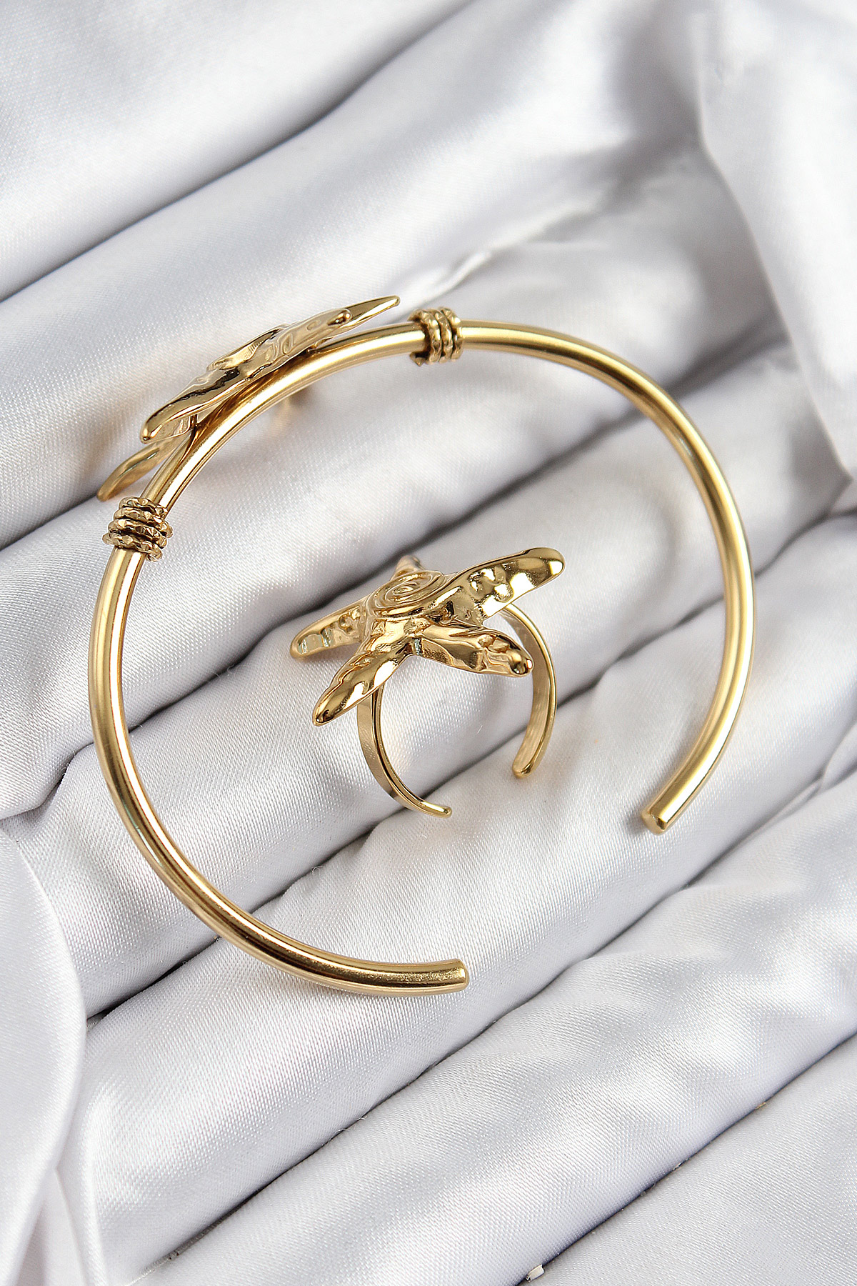 Pirinç Deniz Yıldızı Model Gold Renk Bileklik Yüzük Set - Lisinya Pirinç Deniz Yıldızı Model Gold Renk Bileklik Yüzük Set - Lisinya
