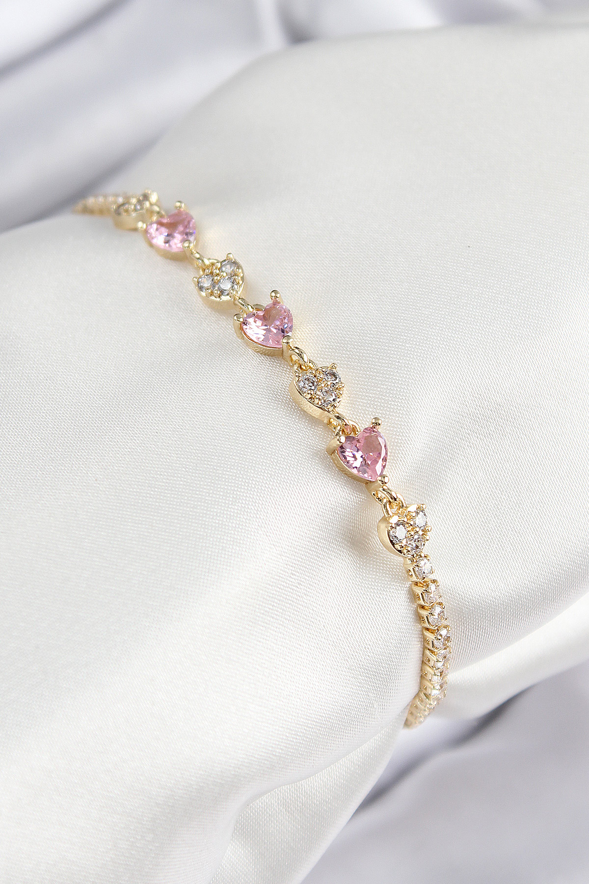 Pirinç Zirkon Taşlı Pembe Kalp Model Gold Renk Kadın Bileklik - Lisinya