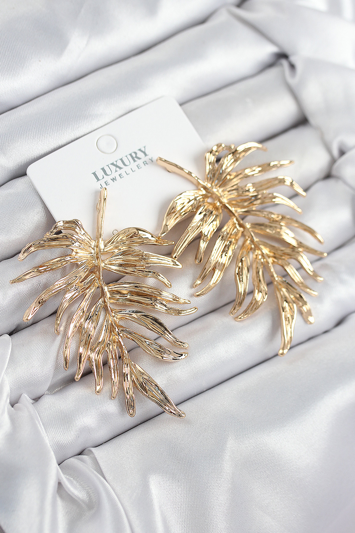 Pirinç Yaprak Model Gold Renk Kadın Küpe - Lisinya