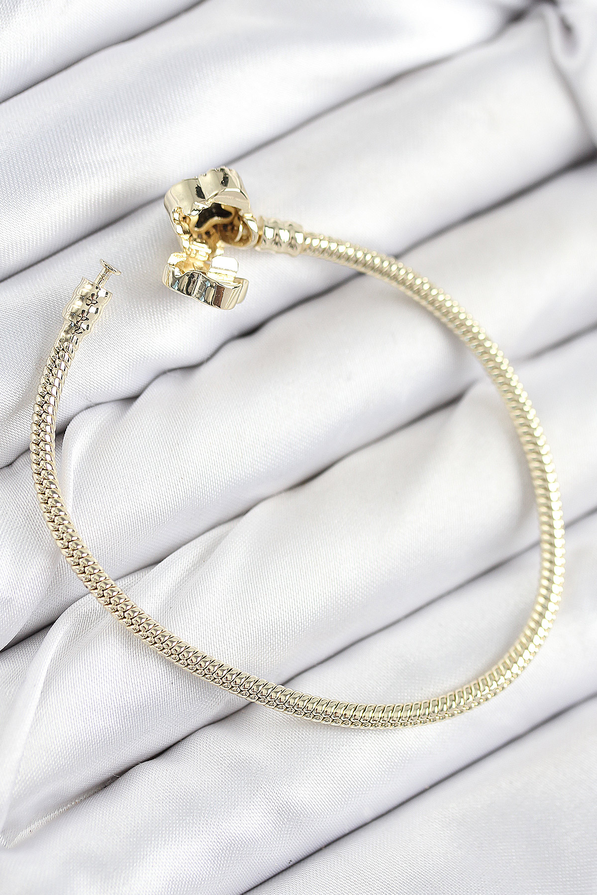 Pirinç Charm Zirkon Taşlı Yonca Model Gold Renk Kadın Bileklik - Lisinya