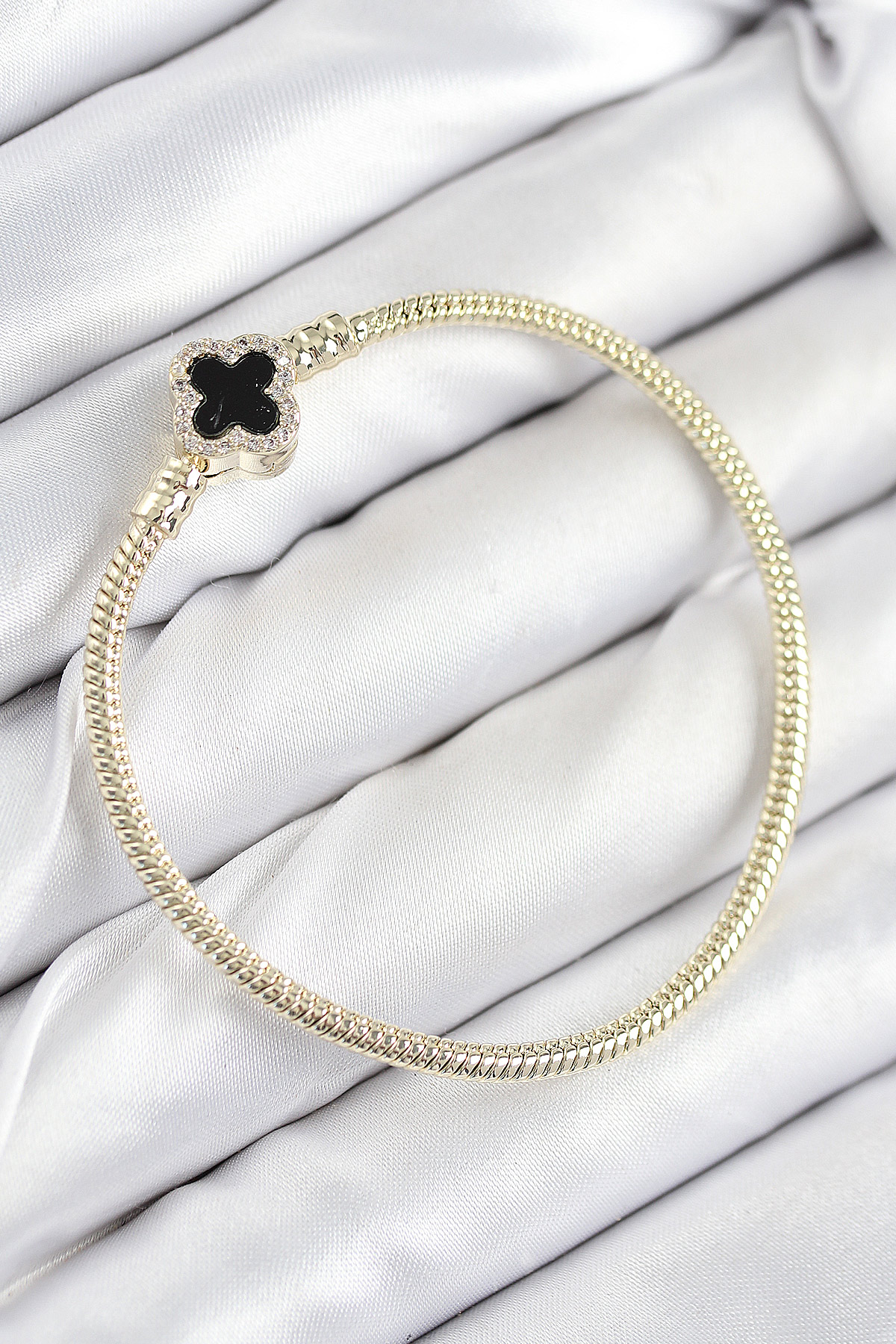 Pirinç Charm Zirkon Taşlı Yonca Model Gold Renk Kadın Bileklik - Lisinya