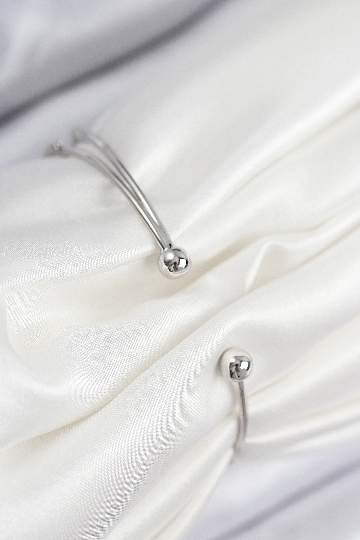 Pirinç Zirkon Taşlı Kelebek Model Gümüş Renk Kadın Bileklik - Lisinya