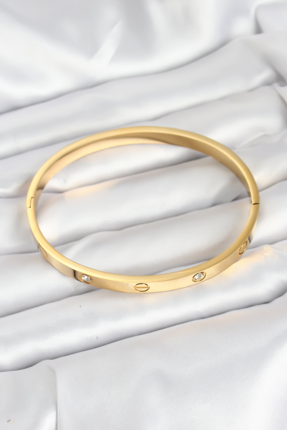 316L Çelik Gold Renk Zirkon Taşlı 65 mm Kadın Kelepçe Bileklik - Lisinya