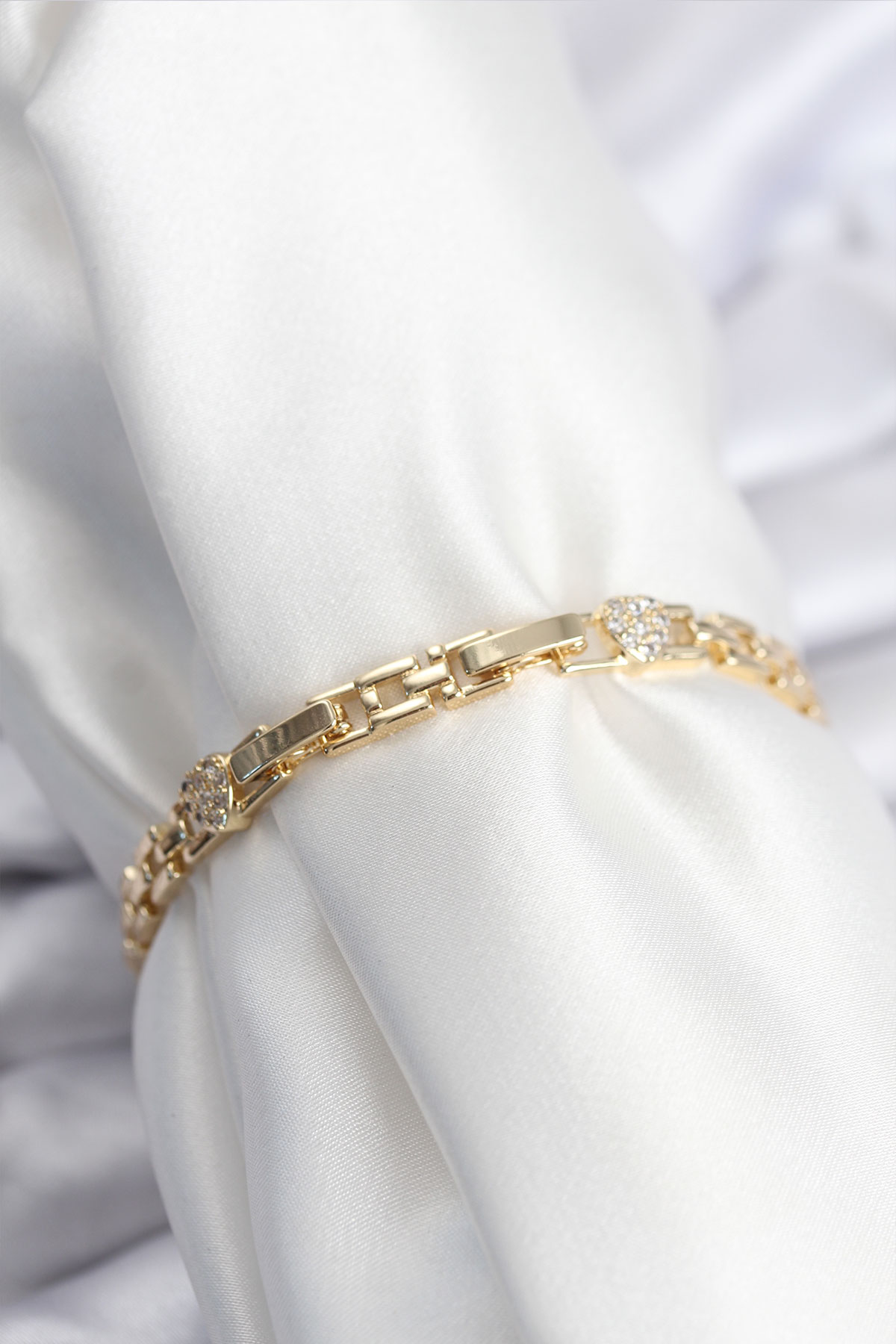 Pirinç VIP Seri Gold Renk Zincir Model Kalpli Zirkon Taşlı Kadın Bileklik - Lisinya