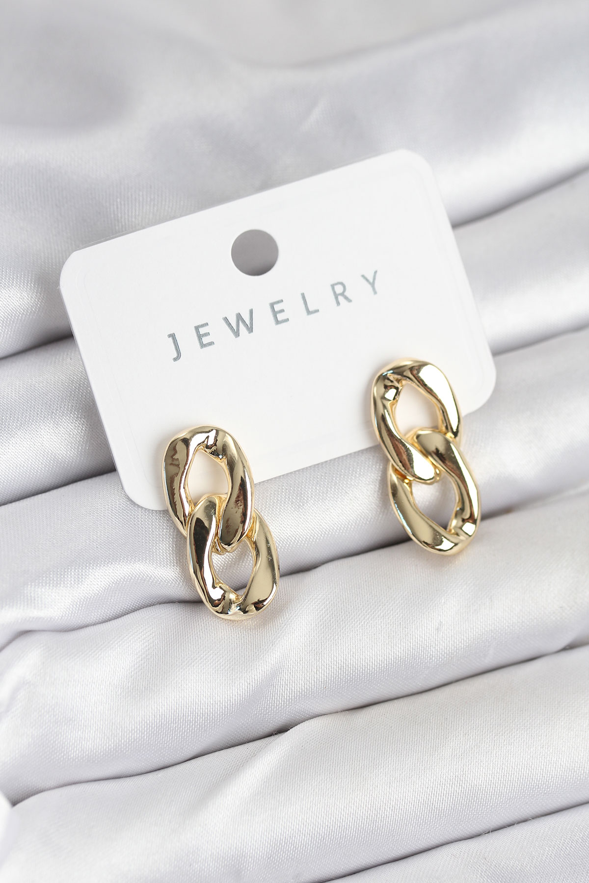 Pirinç Gold Renk Zincir Model Kadın Küpe - Lisinya Pirinç Gold Renk Zincir Model Kadın Küpe - Lisinya
