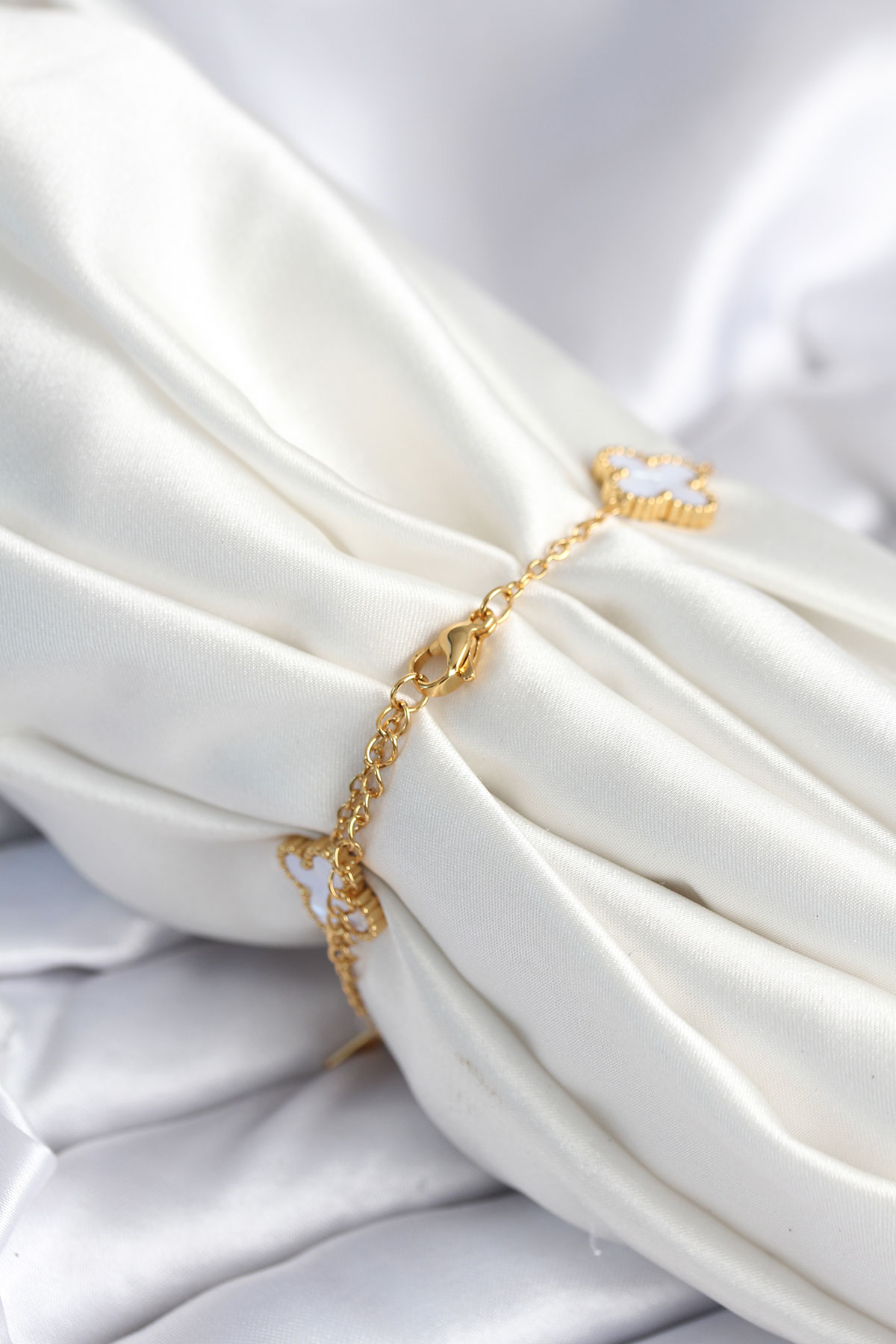 316L Çelik Zincir Zirkon Taşlı Yonca Beyaz Kadın Bileklik - Lisinya