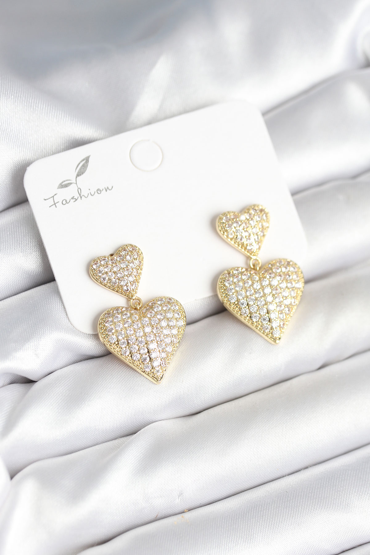 Kalp Model Zirkon Taşlı Gold Renk Pirinç Kadın Küpe - Lisinya