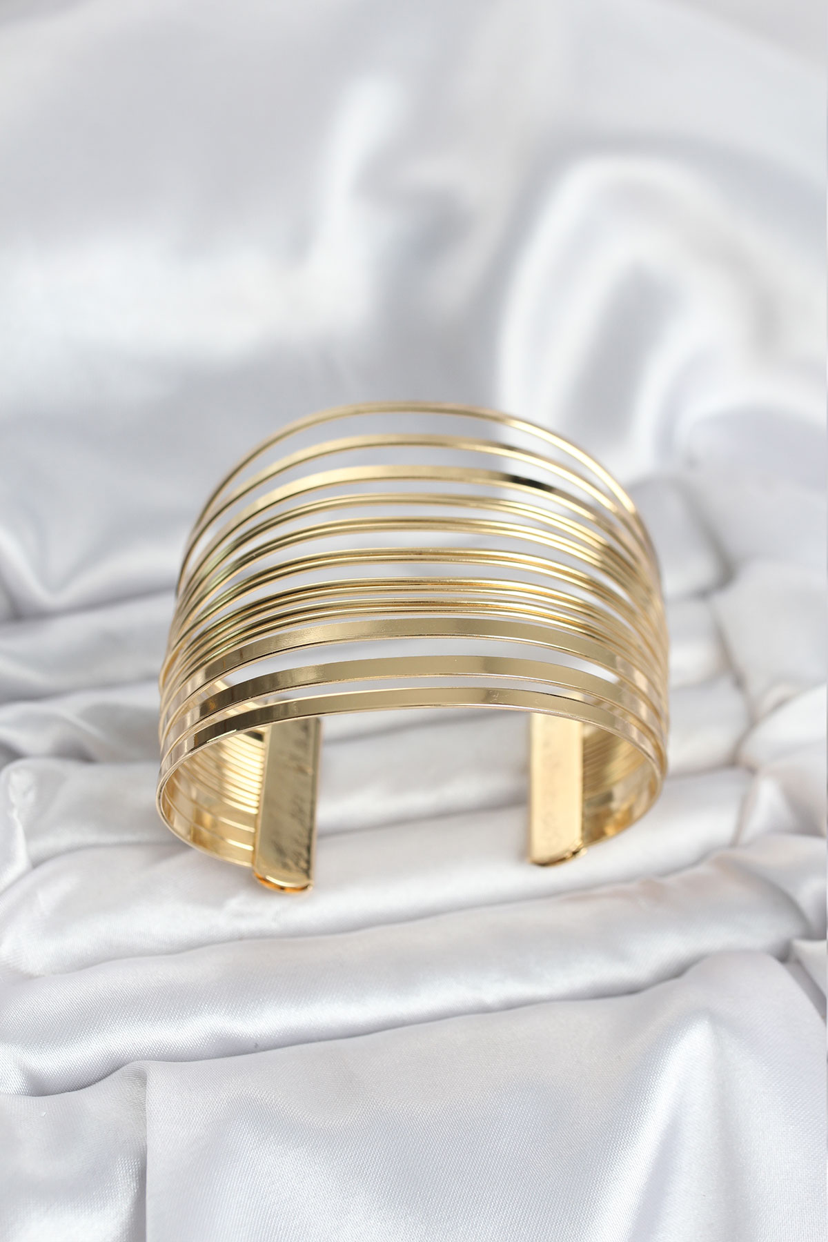 Gold Renk Pirinç Kaburga Model Kadın Bileklik - Lisinya