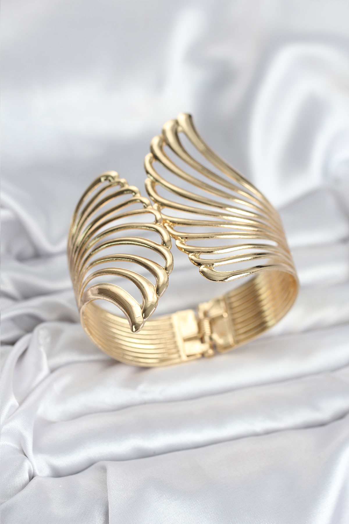 Pirinç Gold Renk Vintage Kadın Bileklik - Lisinya