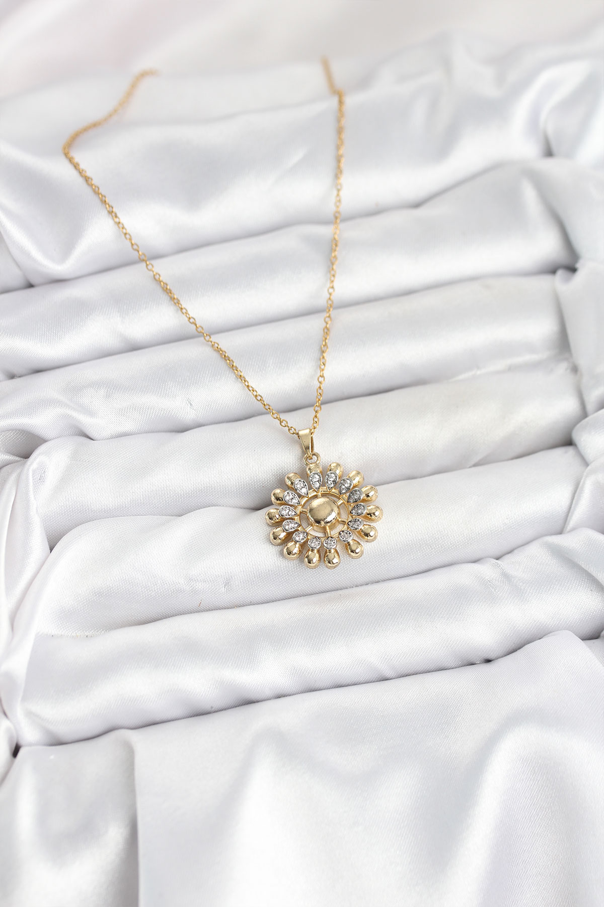 316L Çelik Zincir Gold Renk Güneş Model Kadın Kolye - Lisinya