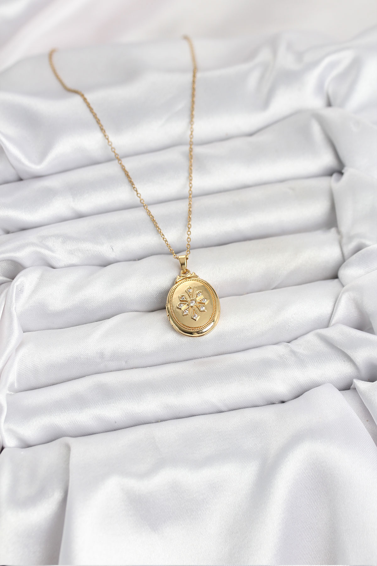 316L Çelik Zincir Gold Renk Kapaklı Açılabilir Model Kadın Kolye - Lisinya